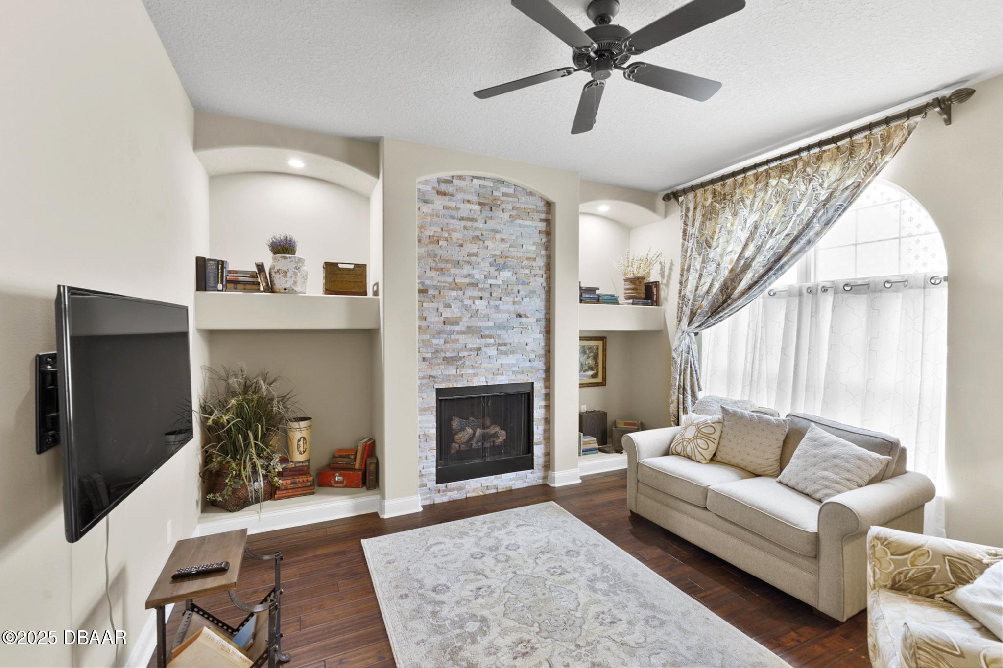 3470 Tesoro Circle