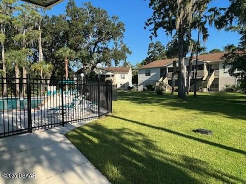 A home in South Daytona