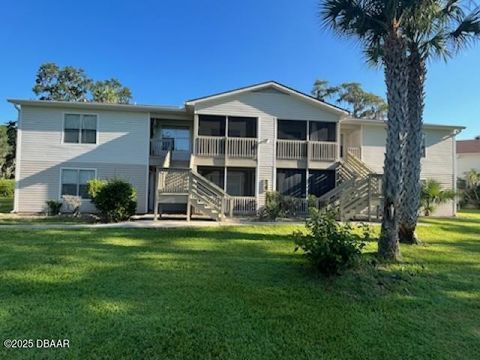 A home in South Daytona