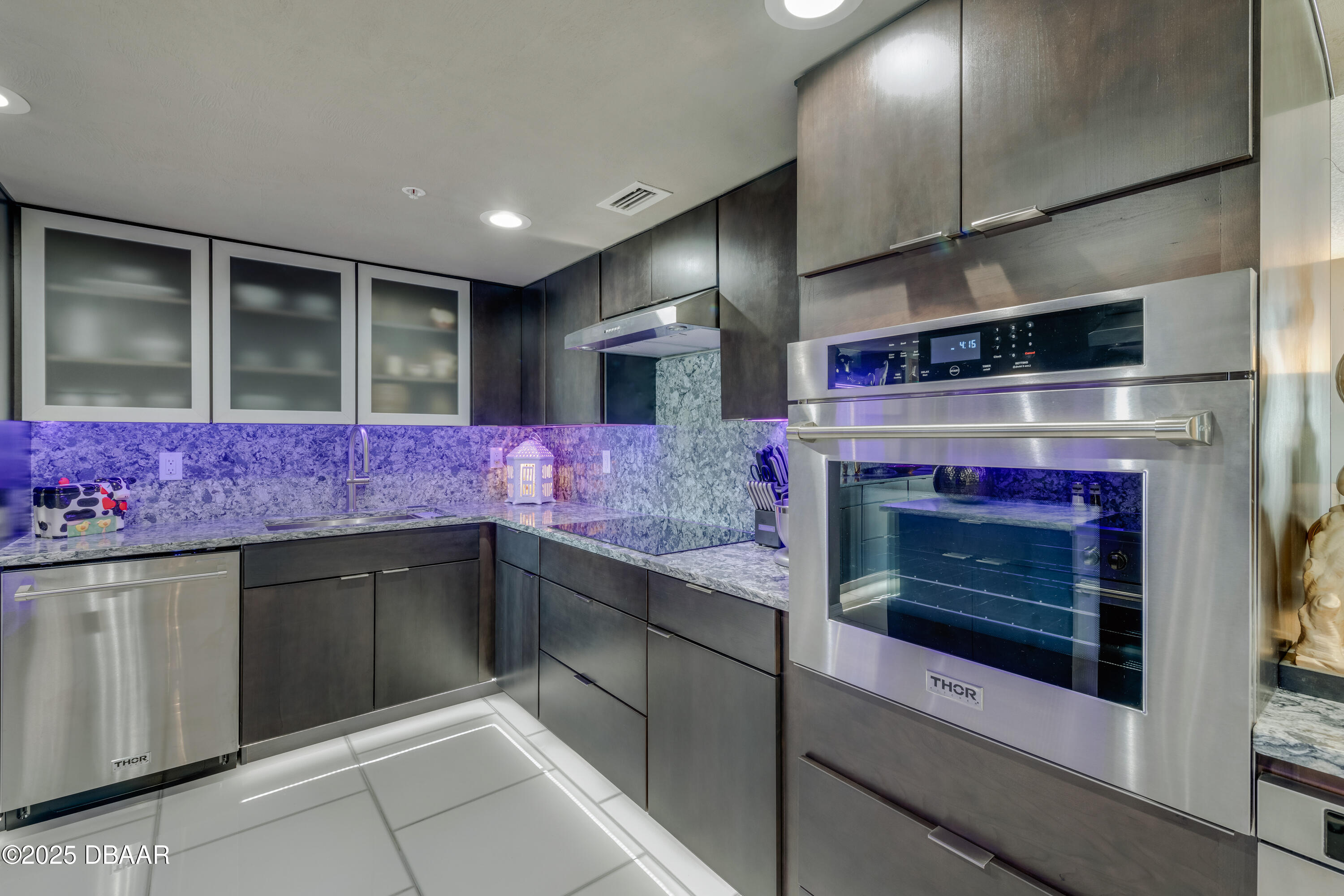 3 Oceans West Boulevard 7C6
