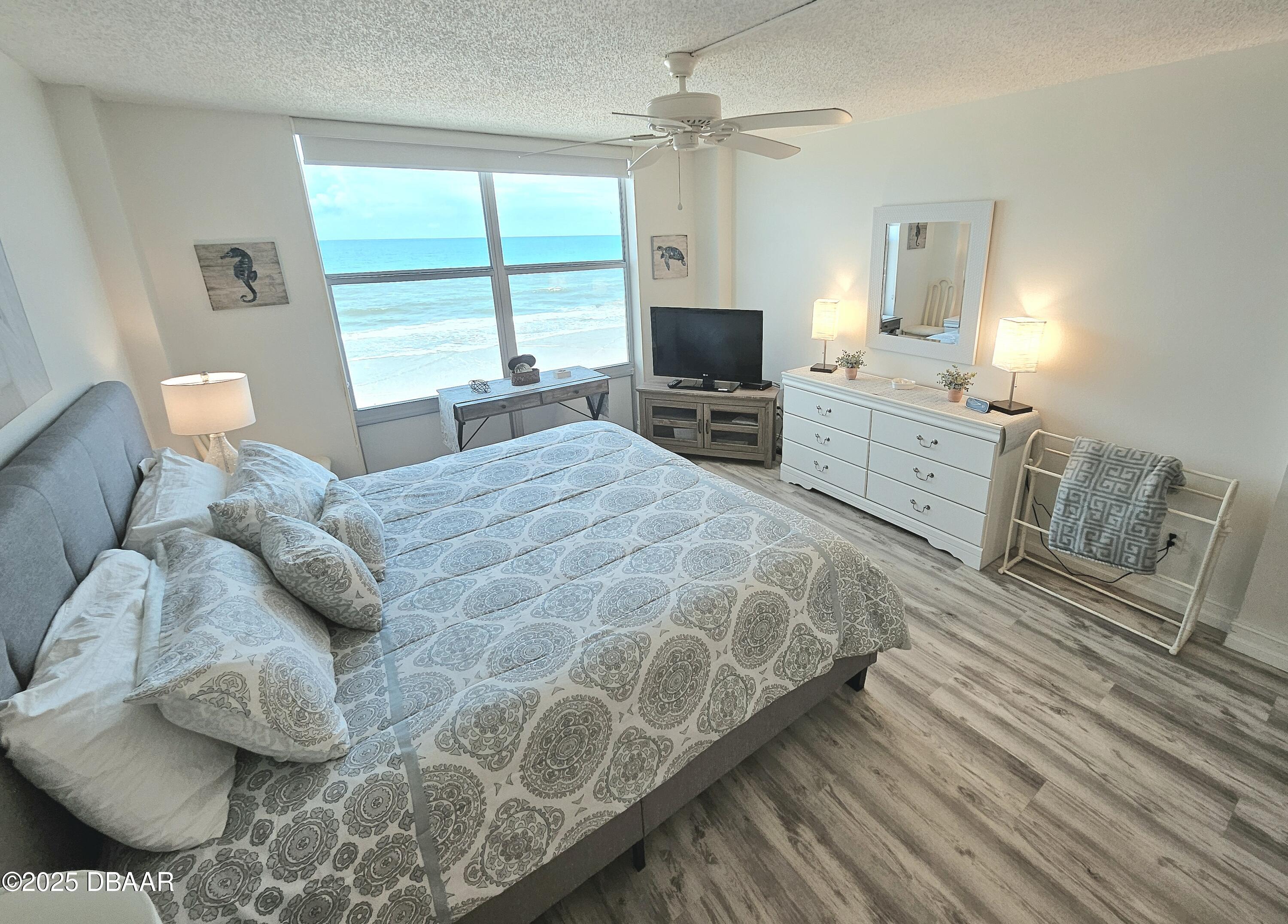 1575 Ocean Shore Boulevard 405