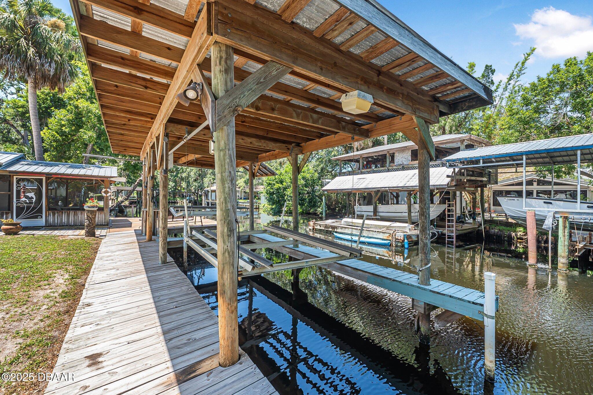 1085 Indigo Road