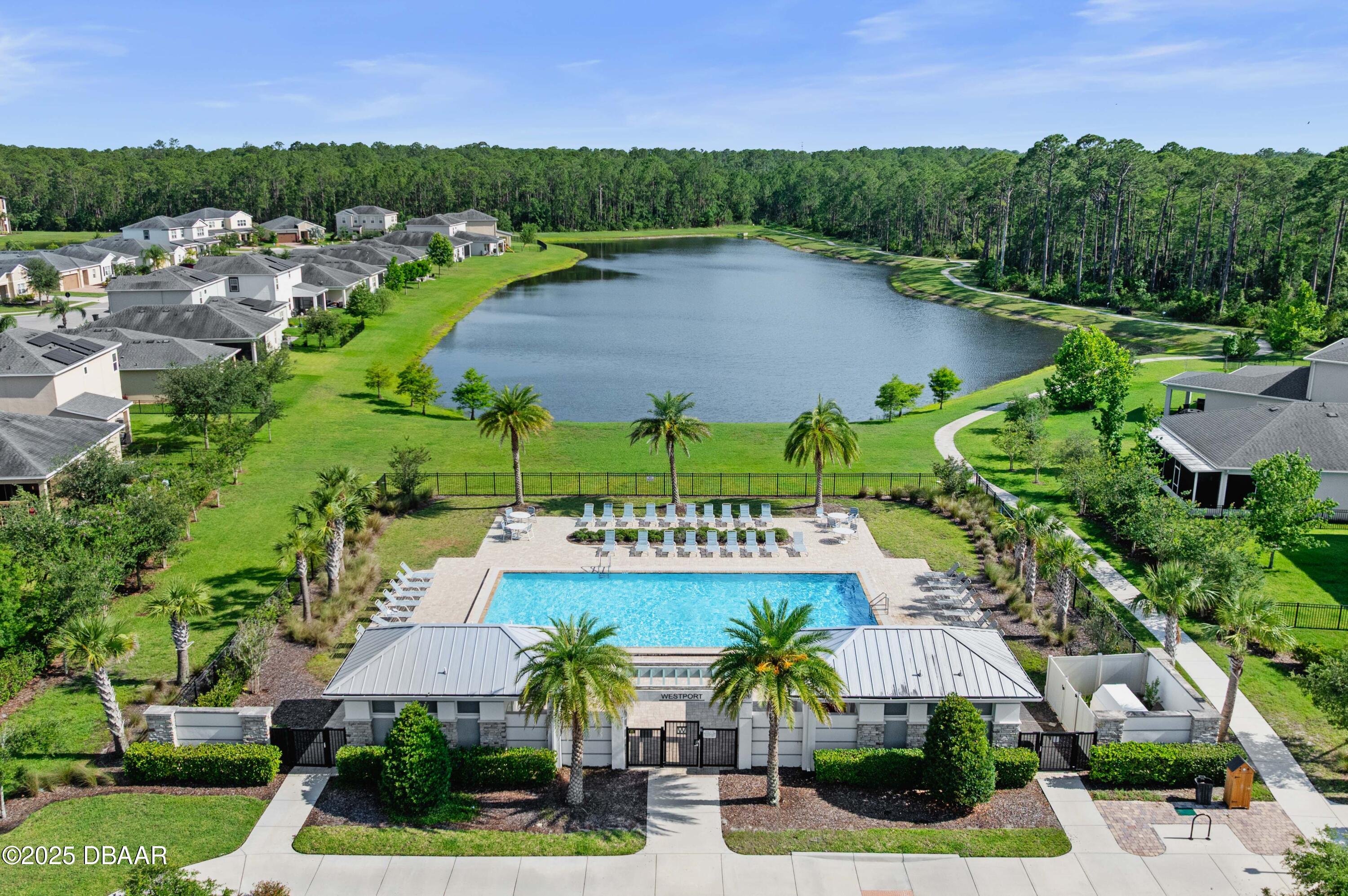 5513 Estero Loop