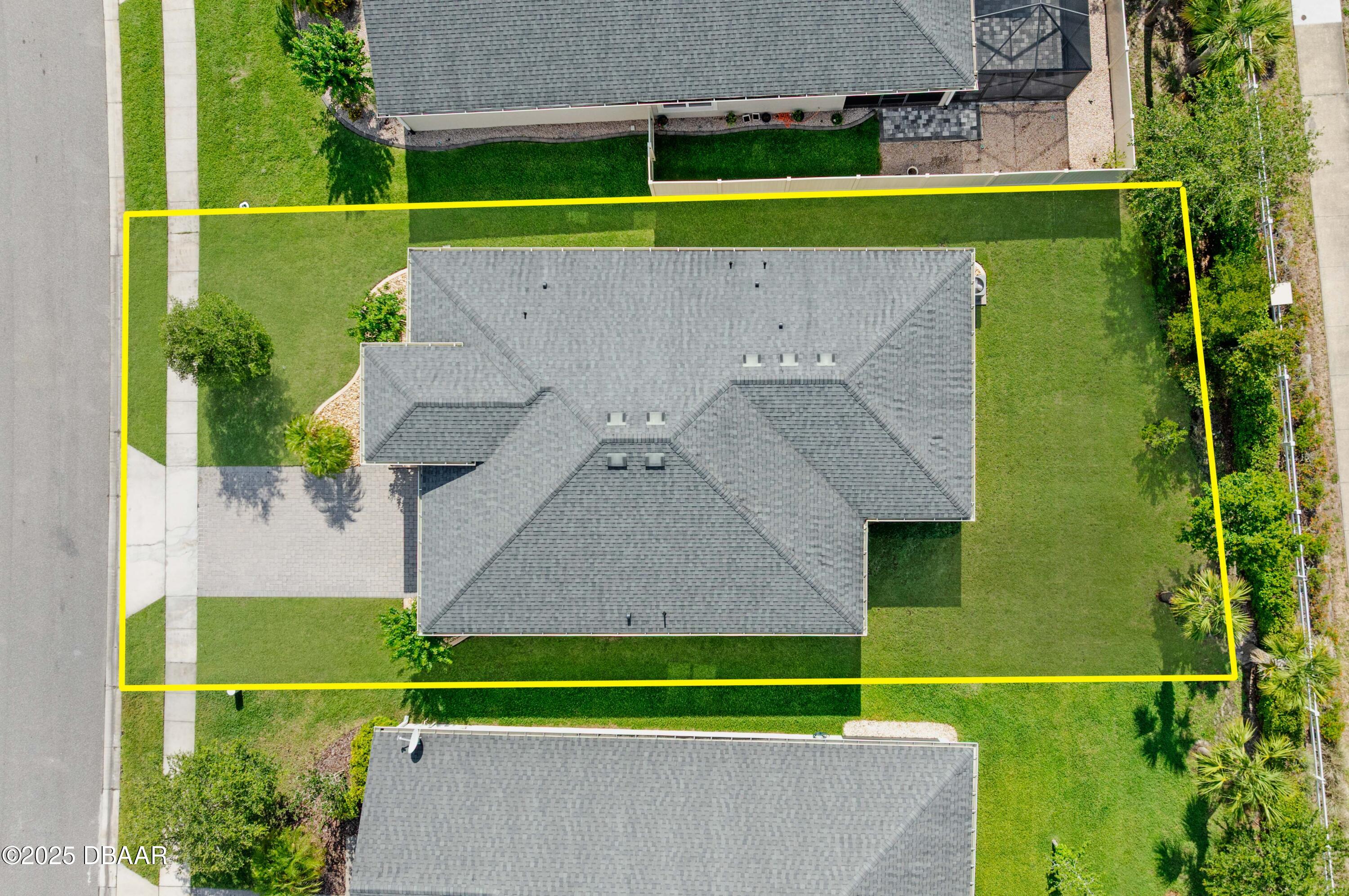 5513 Estero Loop