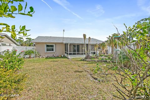 A home in South Daytona