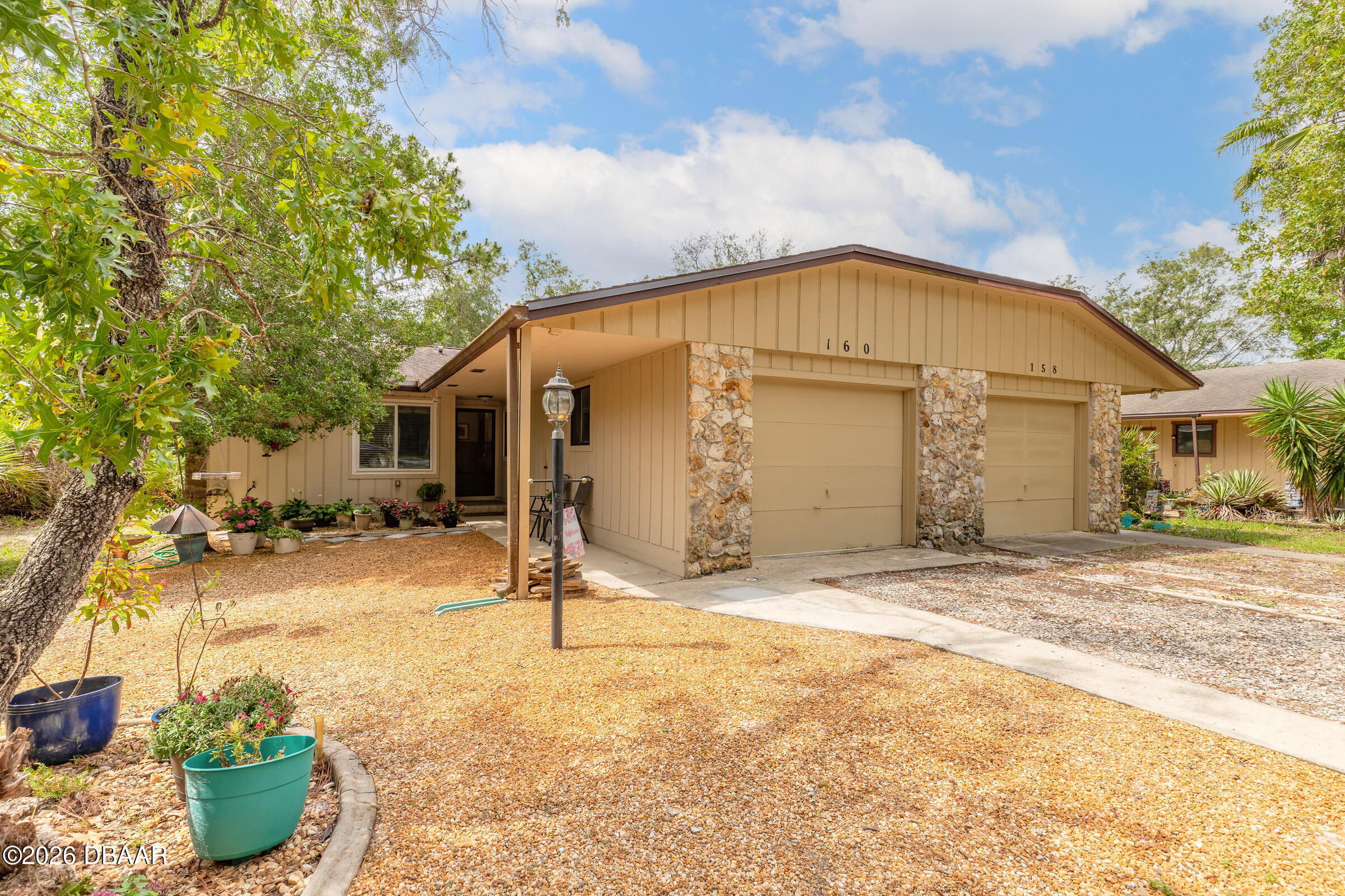 160 Magnolia Loop