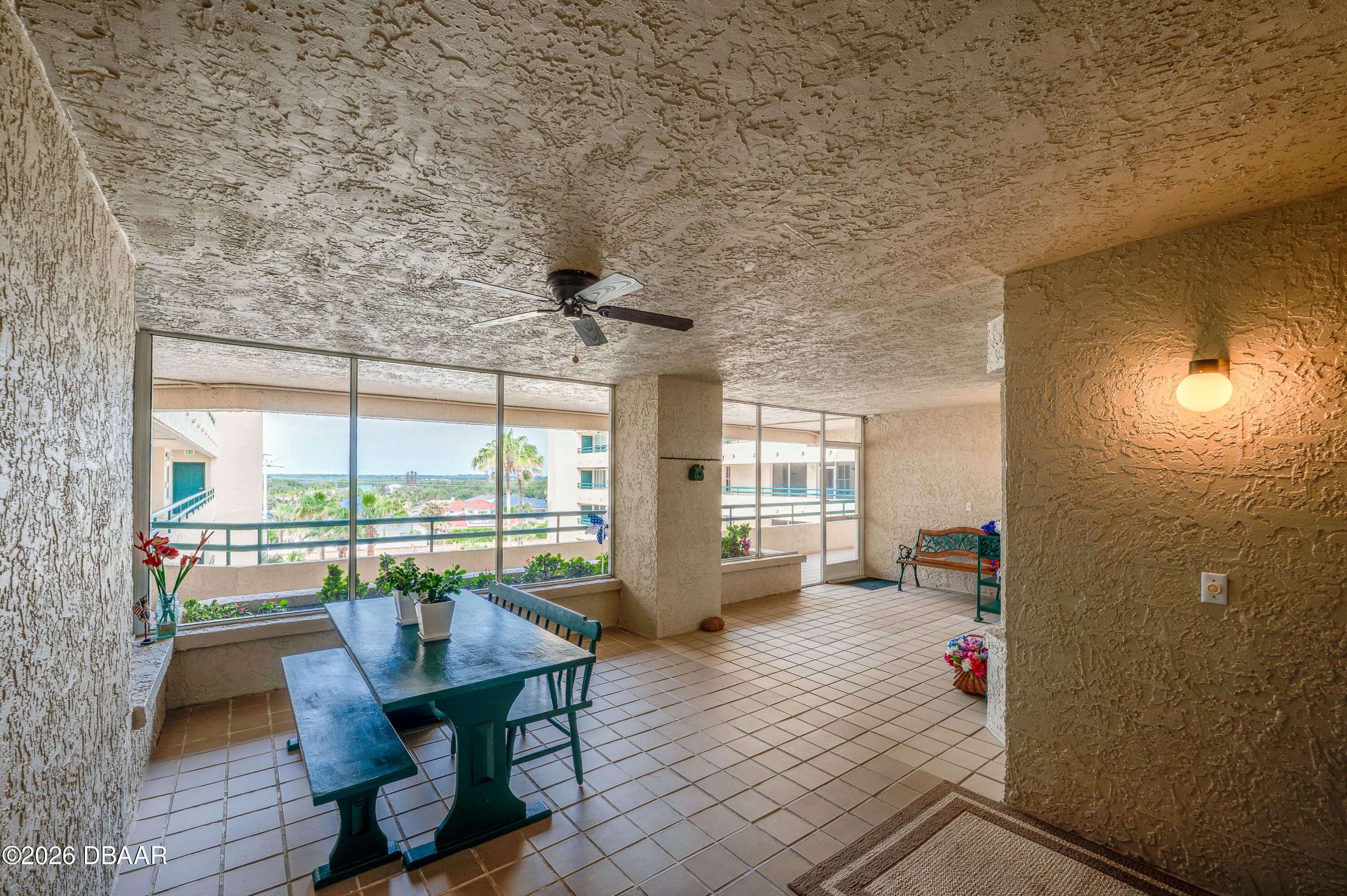 4565 S Atlantic Avenue