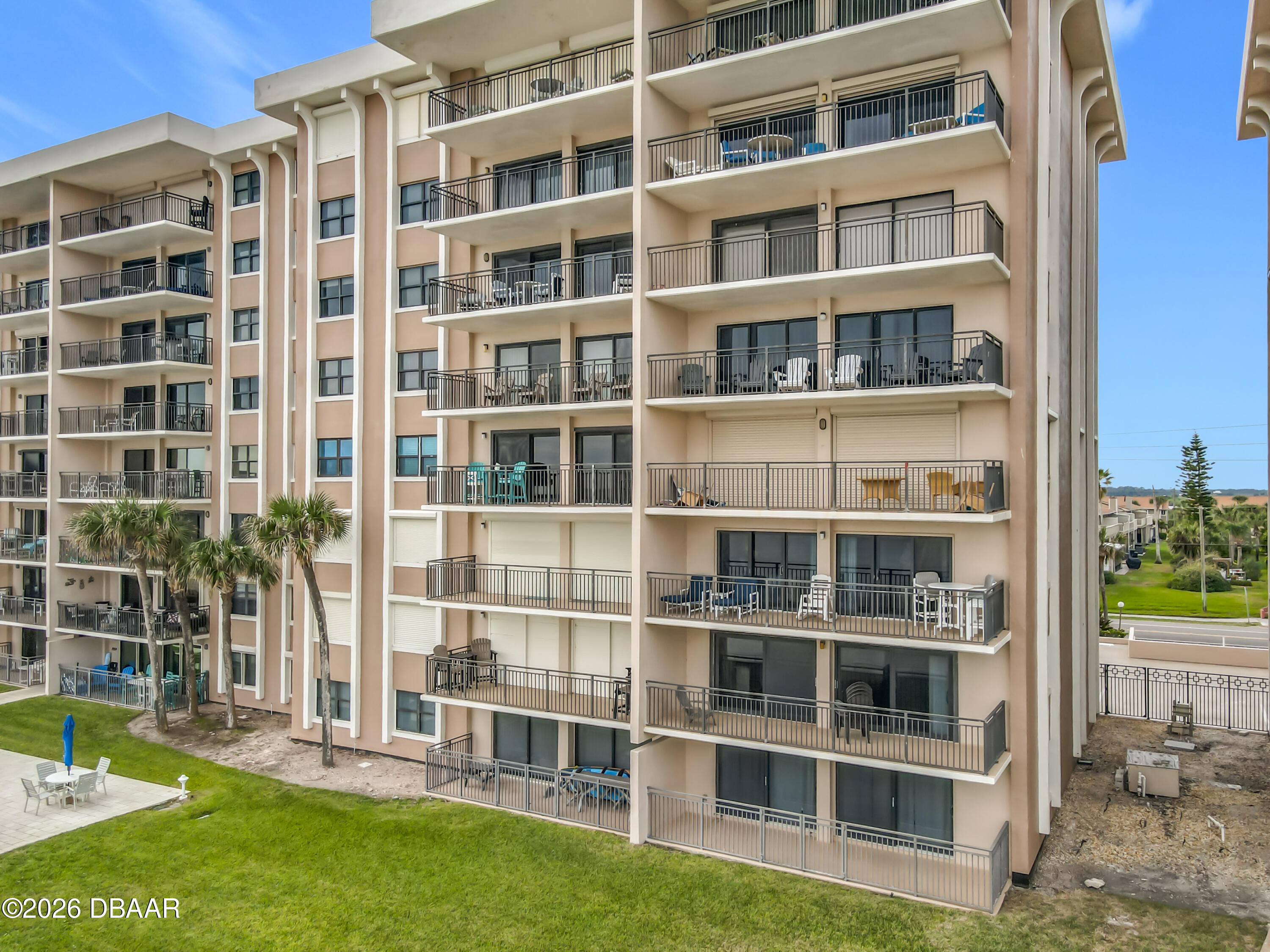 4445 S Atlantic Avenue