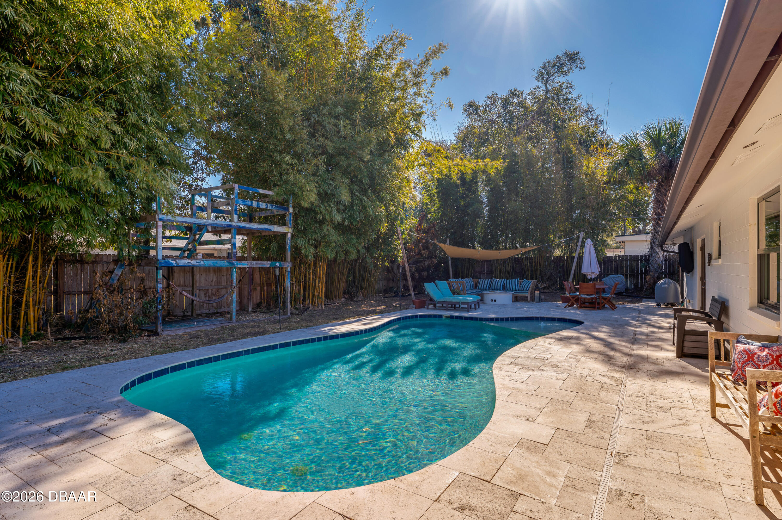 871 Lindenwood Circle E