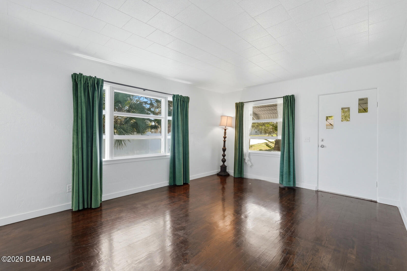 231 N Ridgewood Avenue