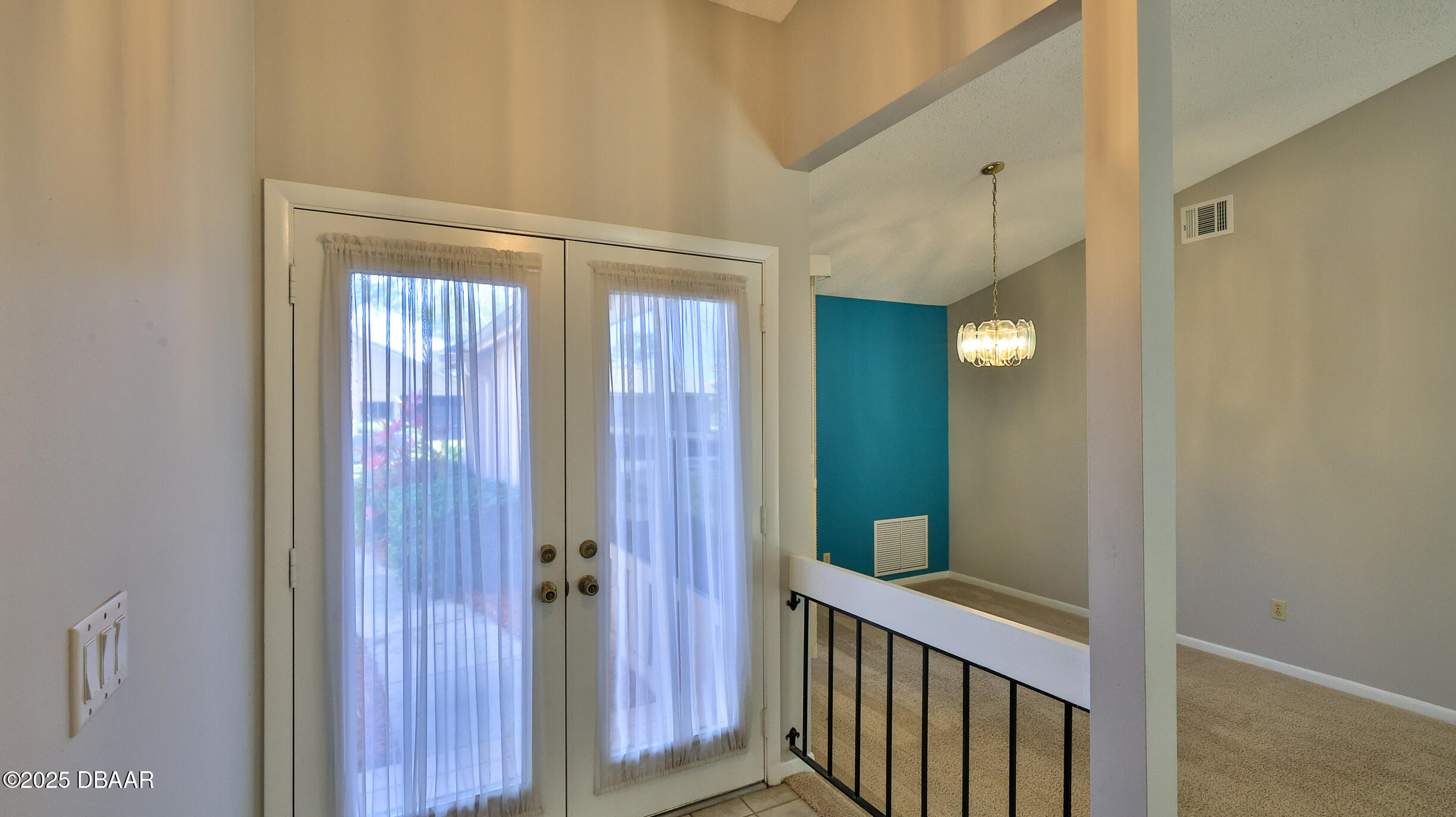 1928 Whisperwood Way 15