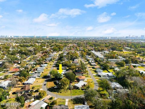 A home in Holly Hill