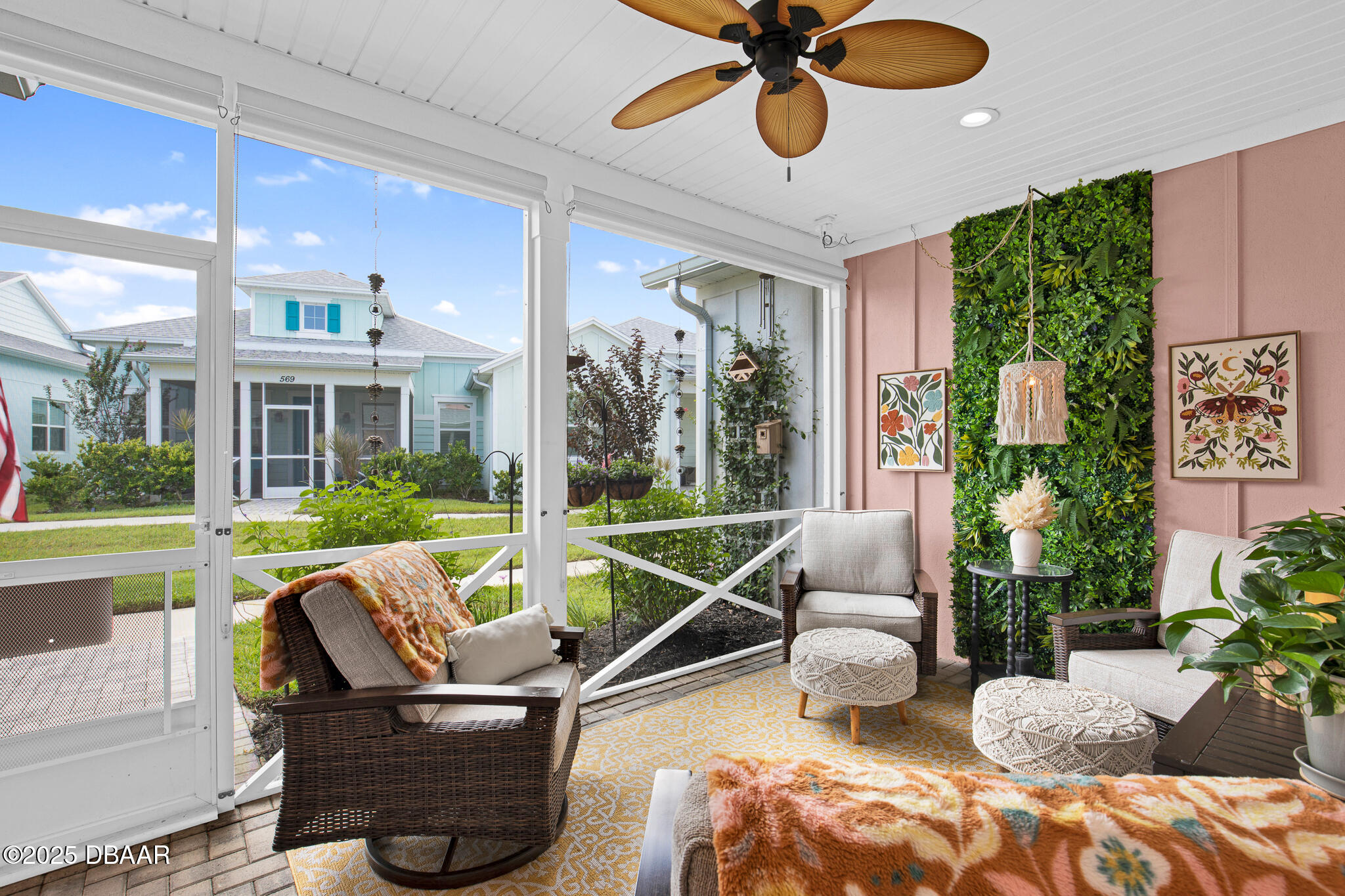 557 High Tide Lane