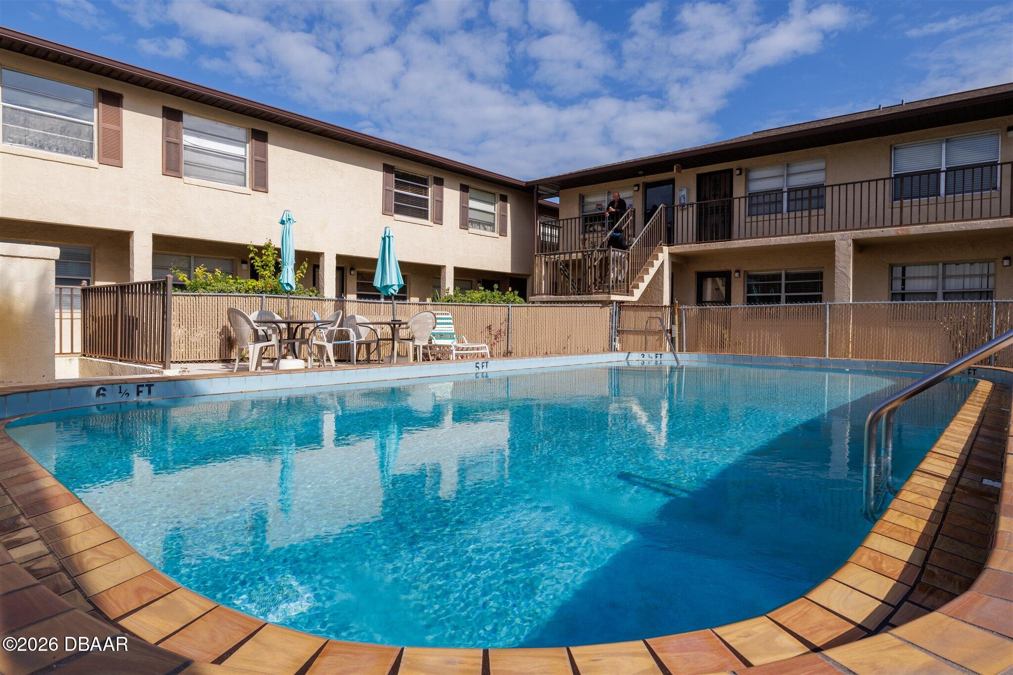 1351 S Ridgewood Avenue