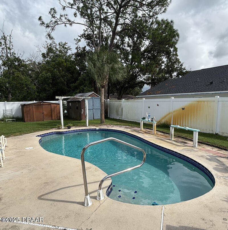 1228 Thomasina Drive