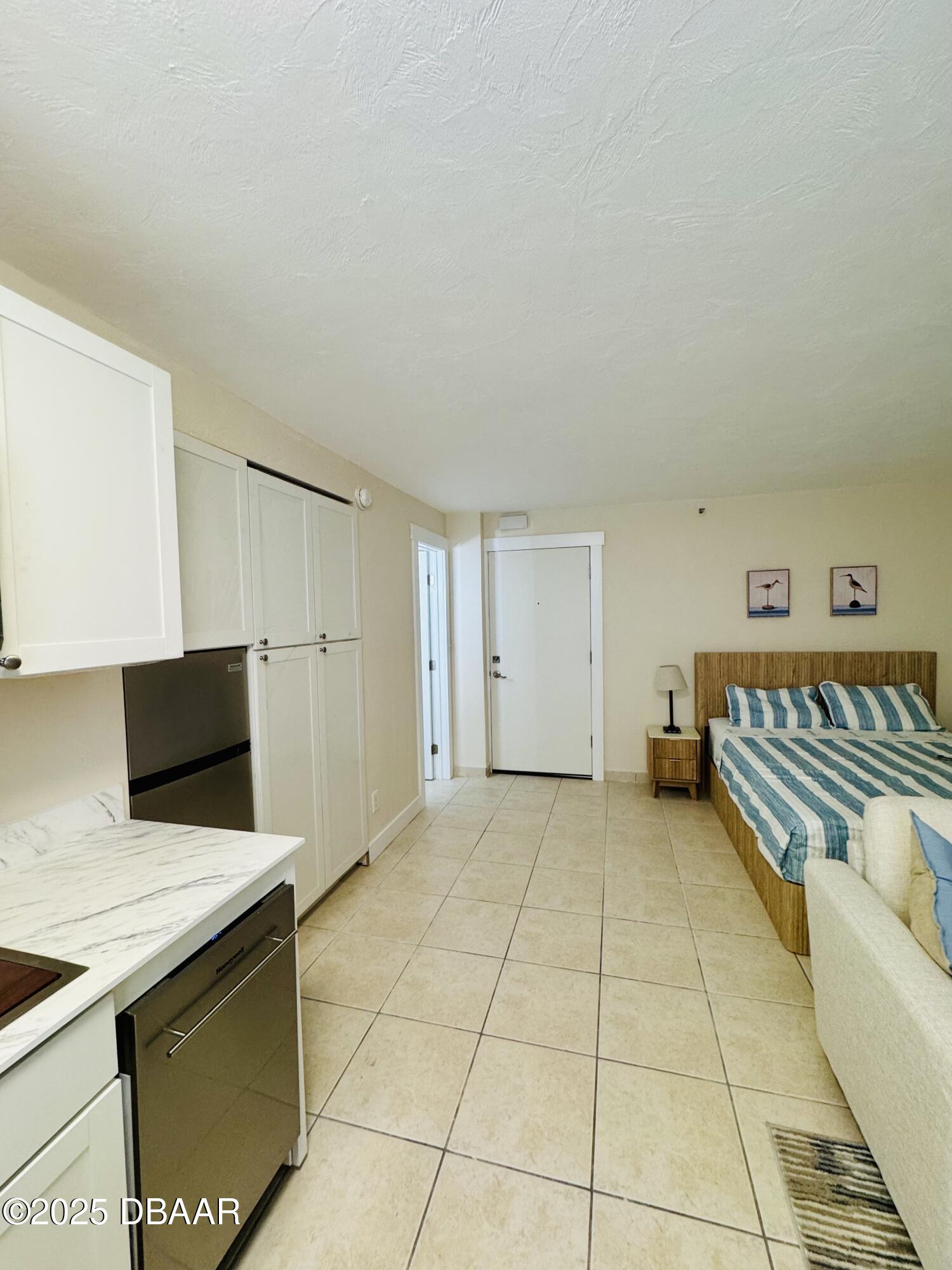 701 S Atlantic Avenue