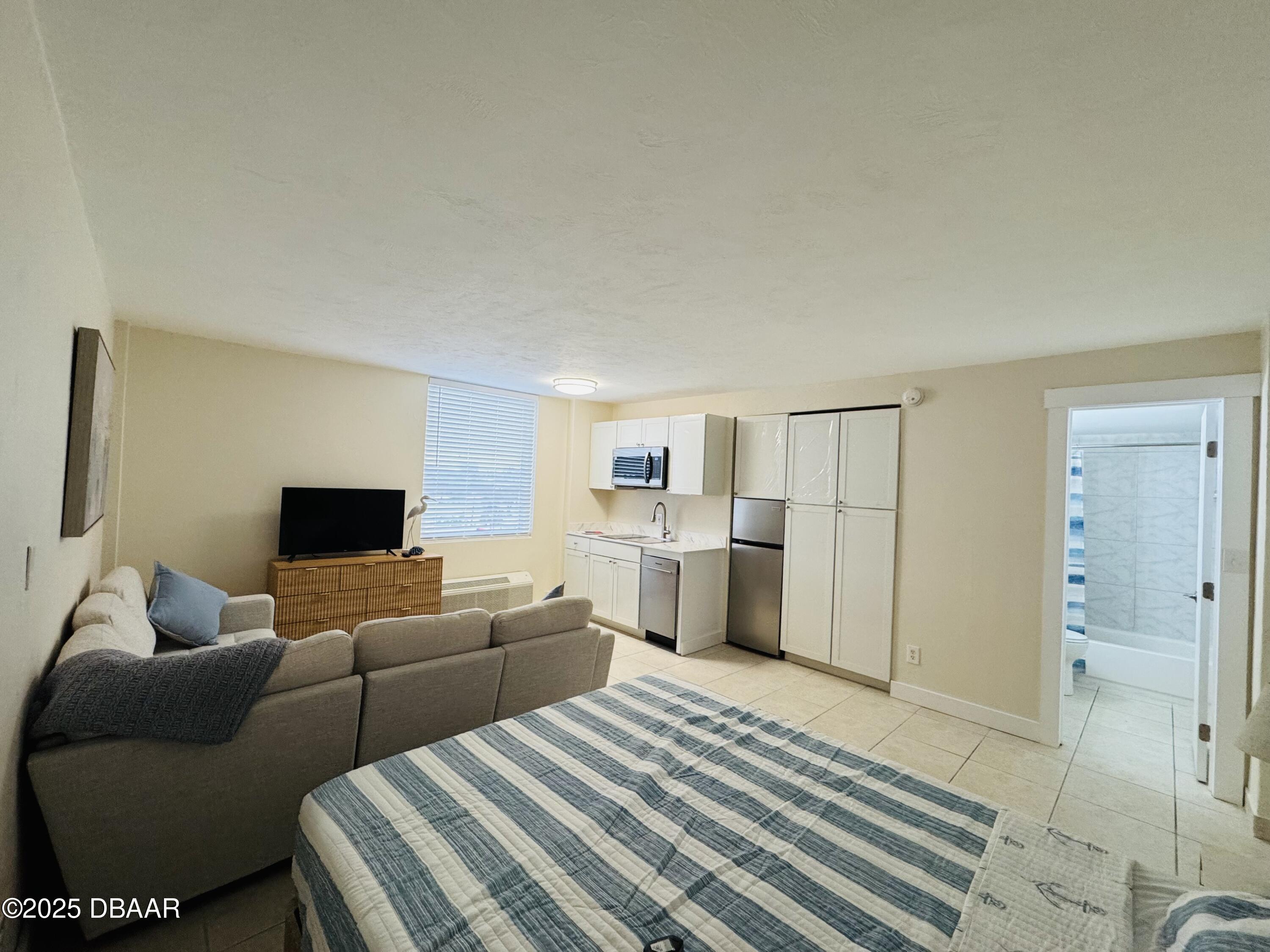 701 S Atlantic Avenue