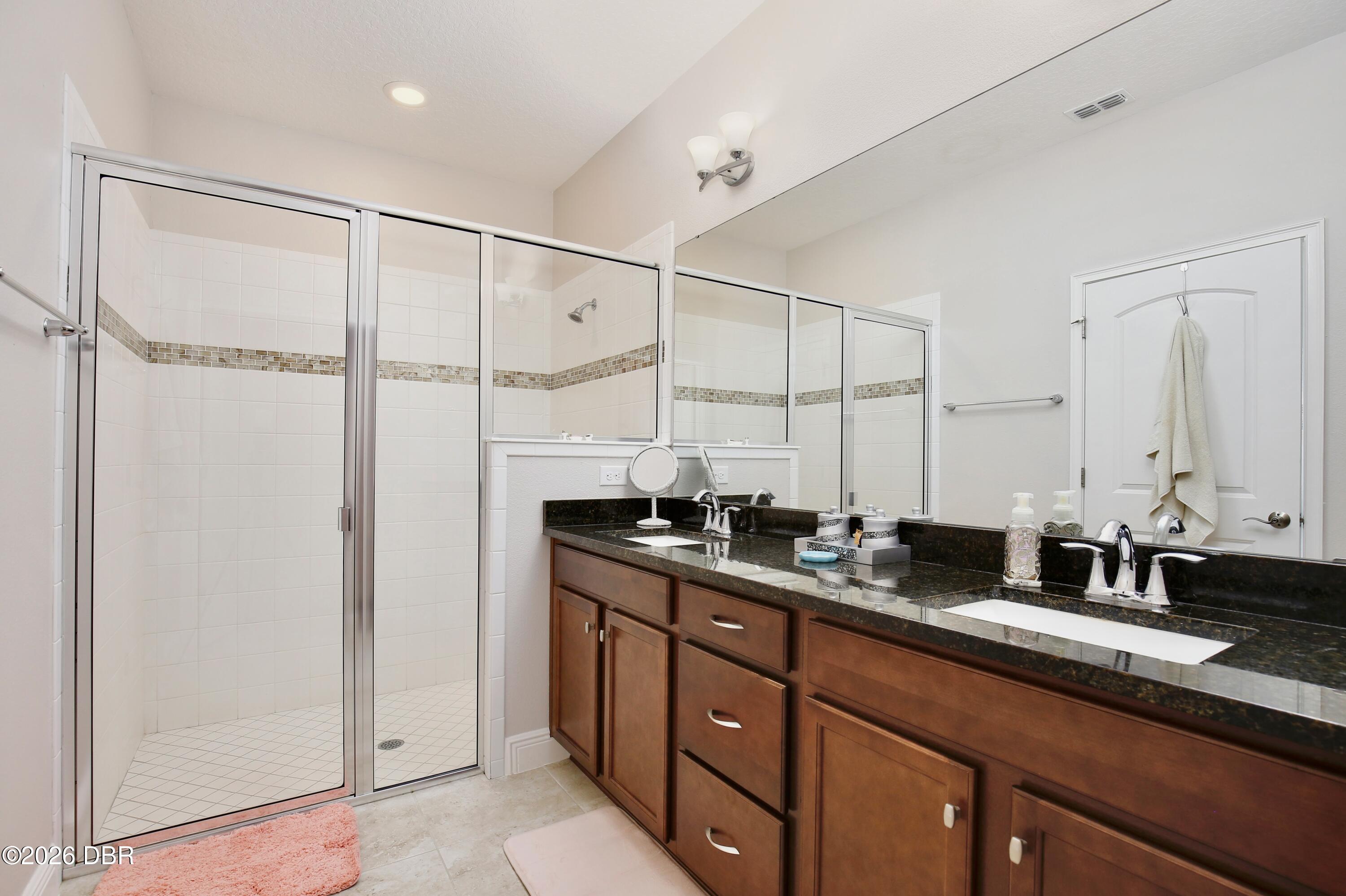 5529 Estero Loop