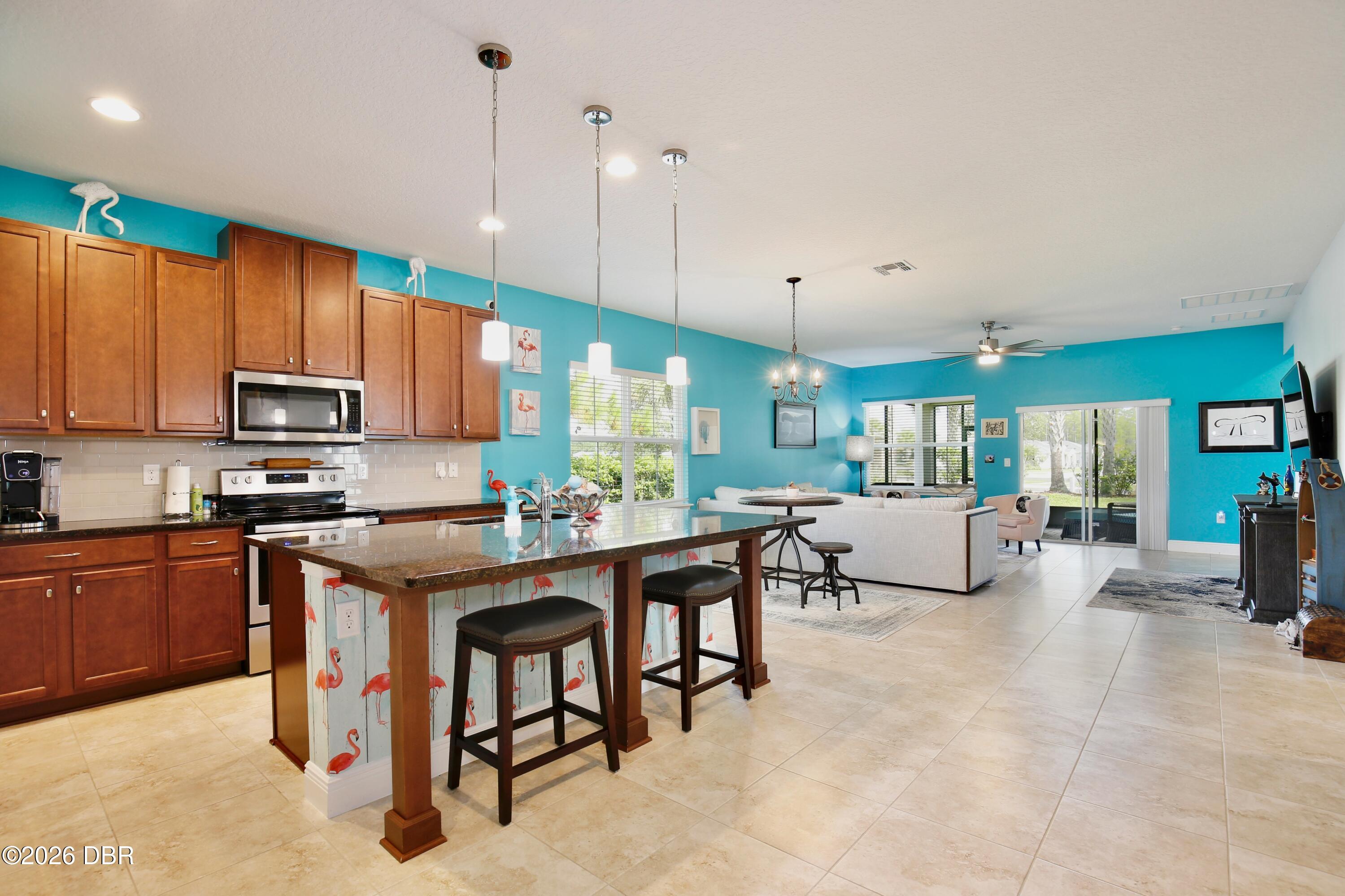 5529 Estero Loop
