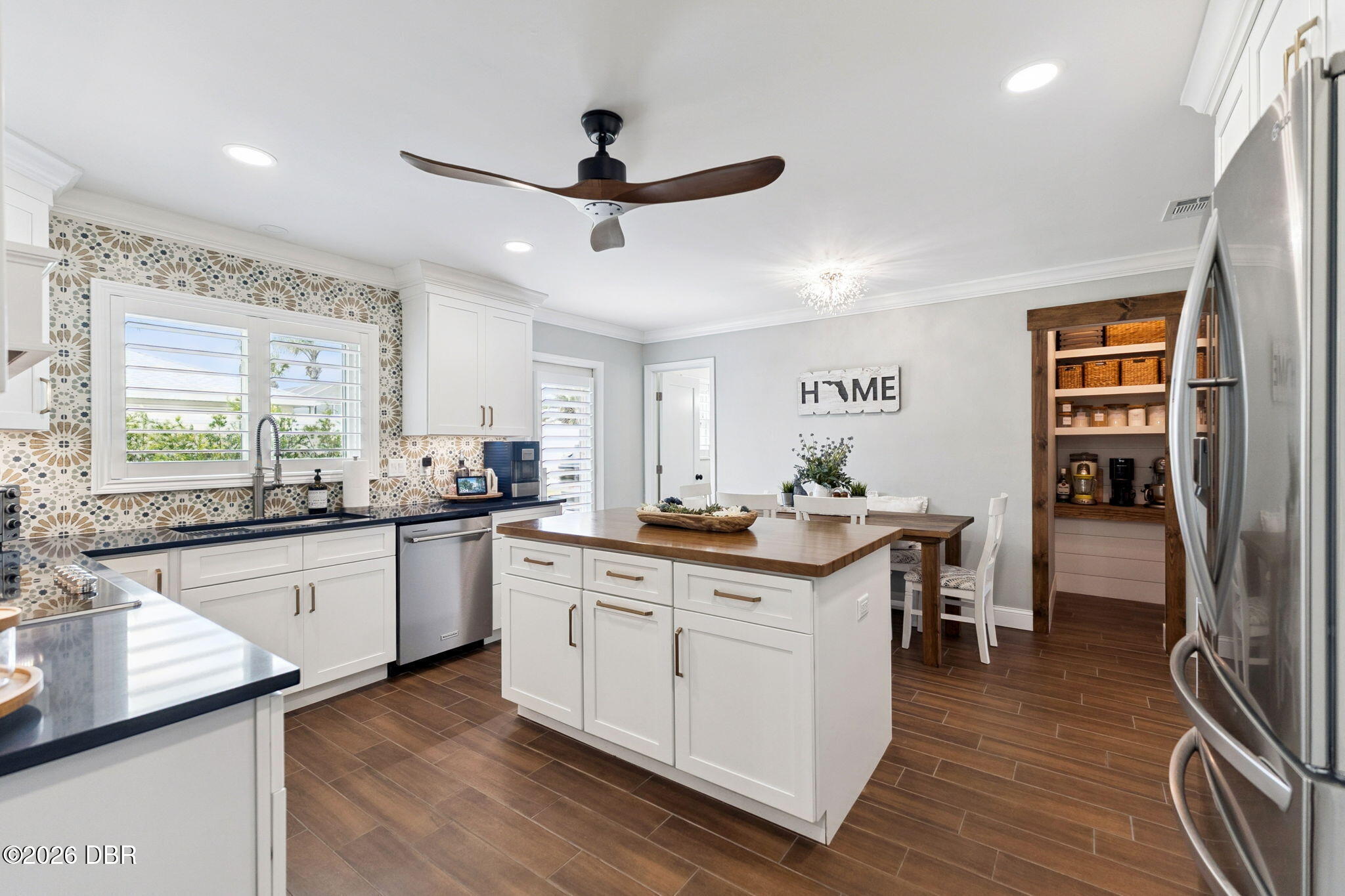 52 Sea Island Drive N