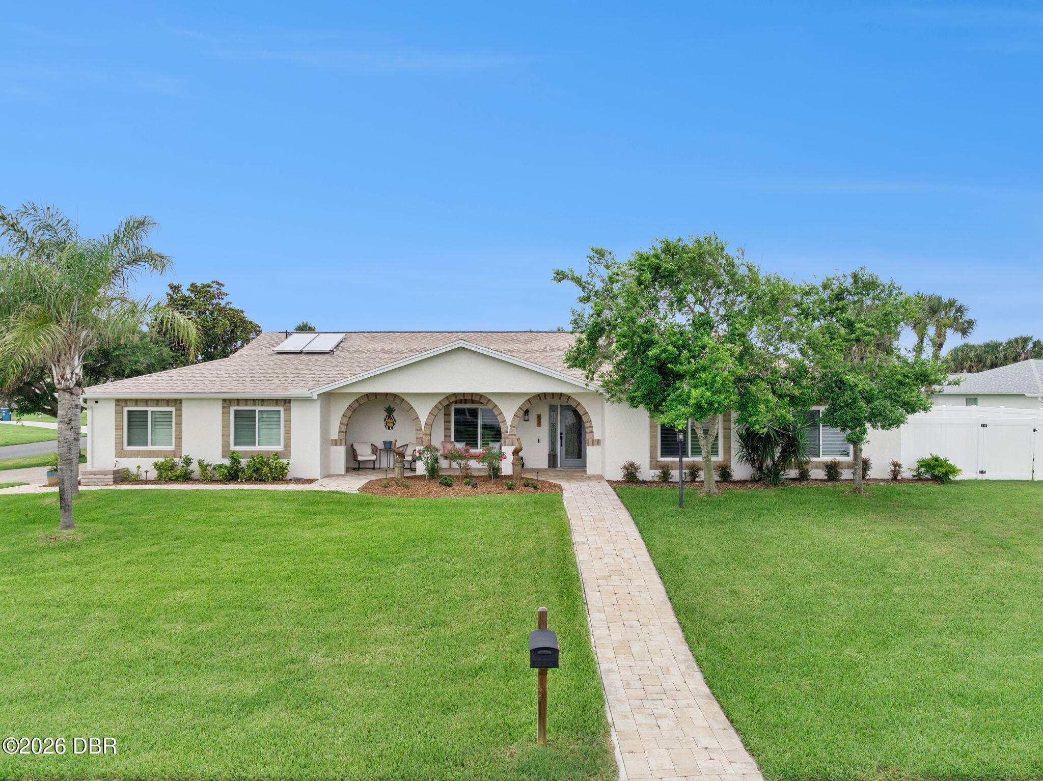 52 Sea Island Drive N