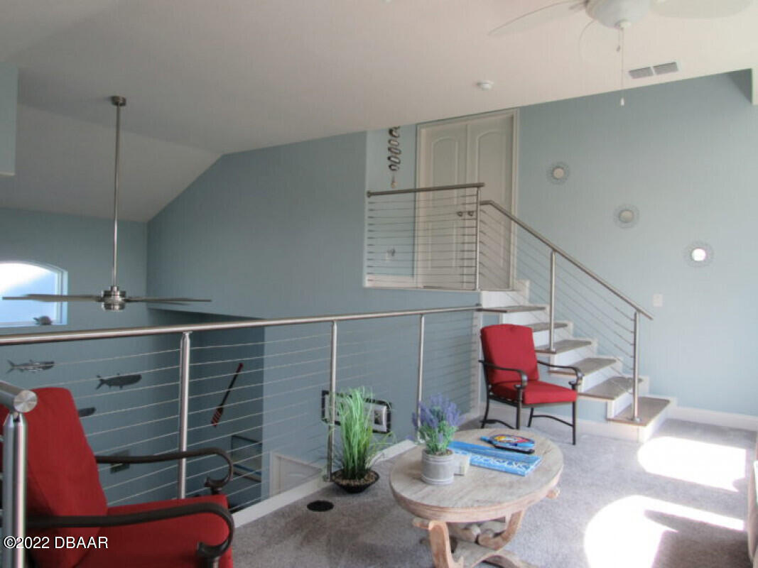 7 Tarpon Avenue