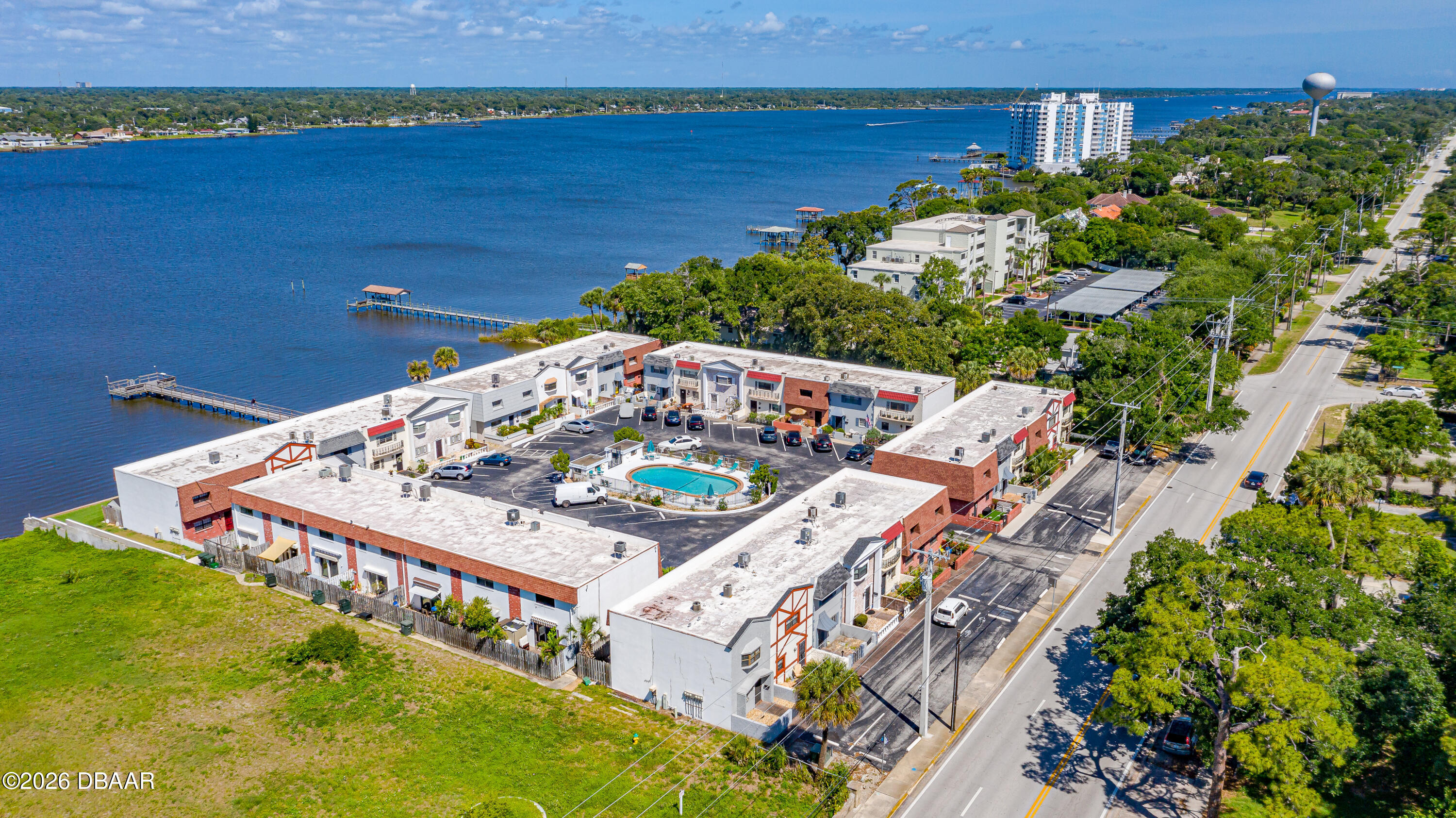 625 N Halifax Avenue