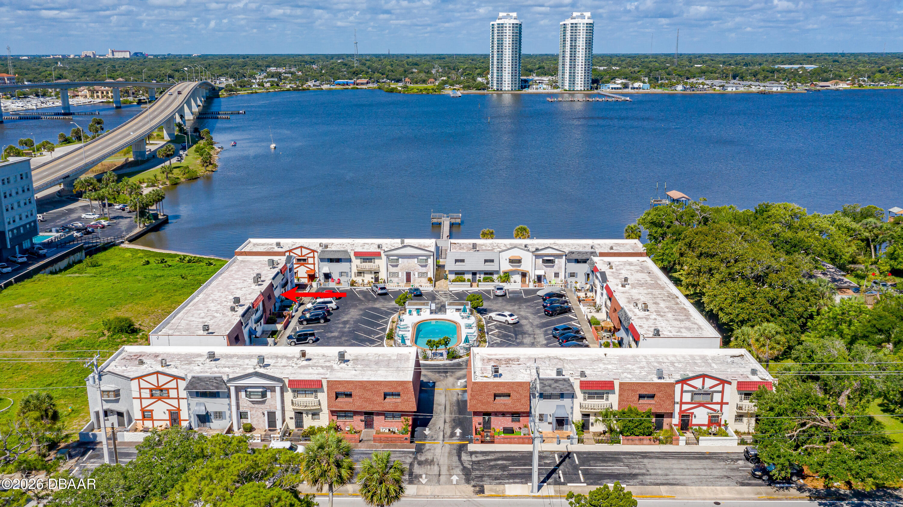 625 N Halifax Avenue