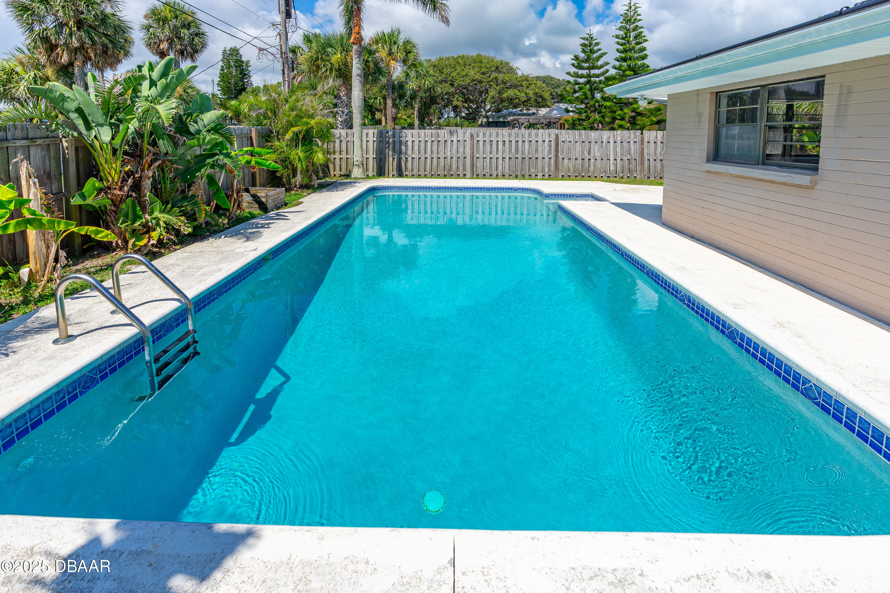 312 Waverly Circle