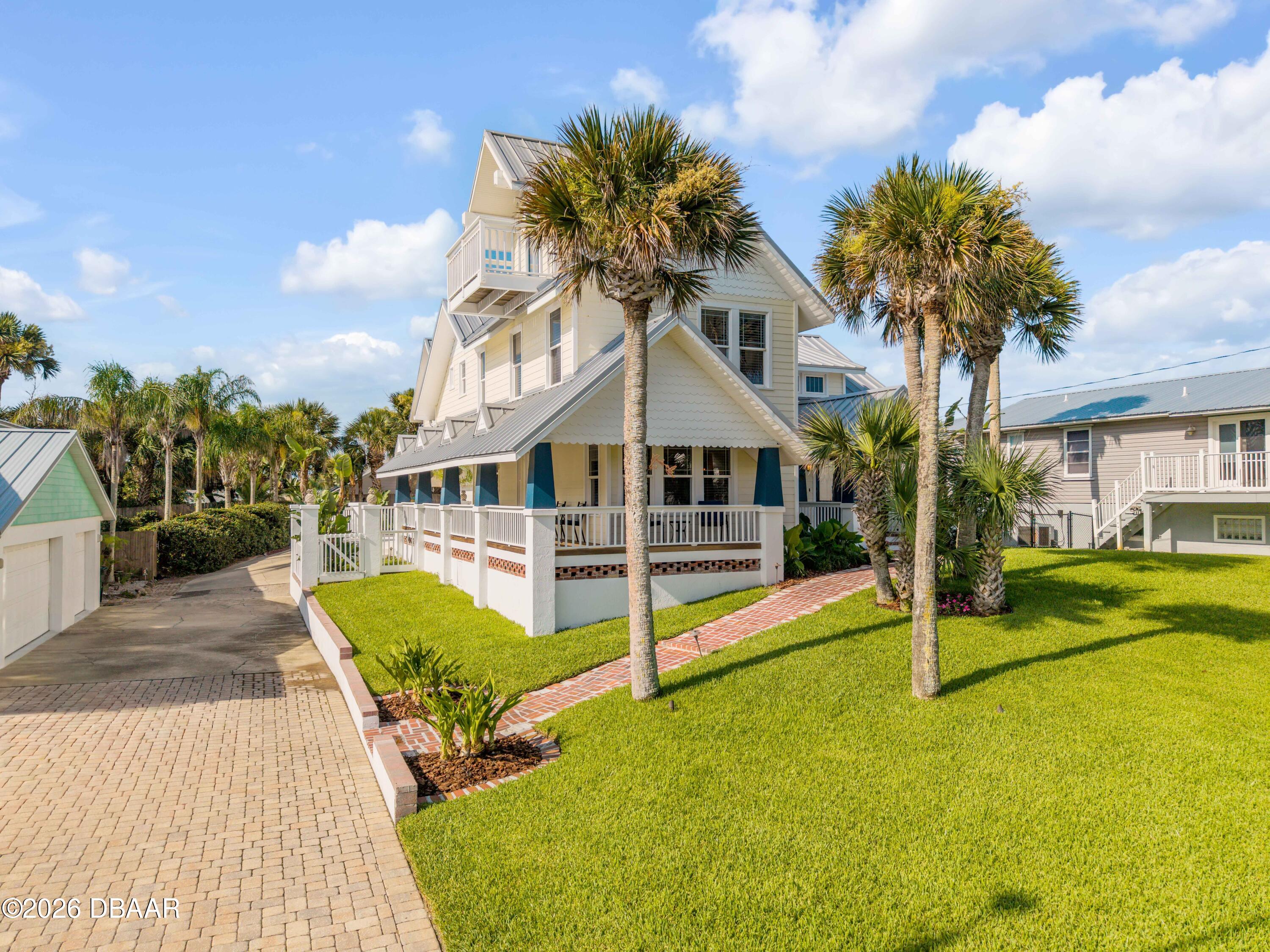 315 Due East Street