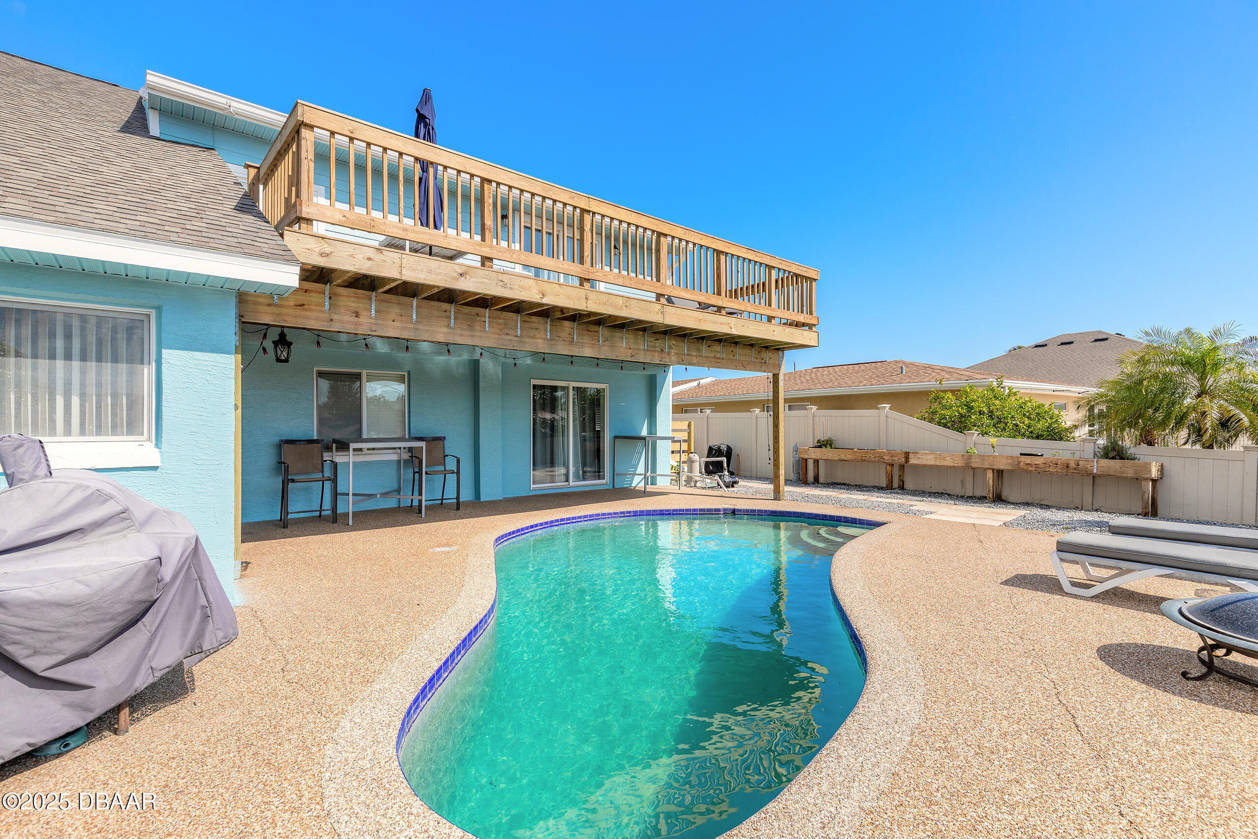 151 Reef Road
