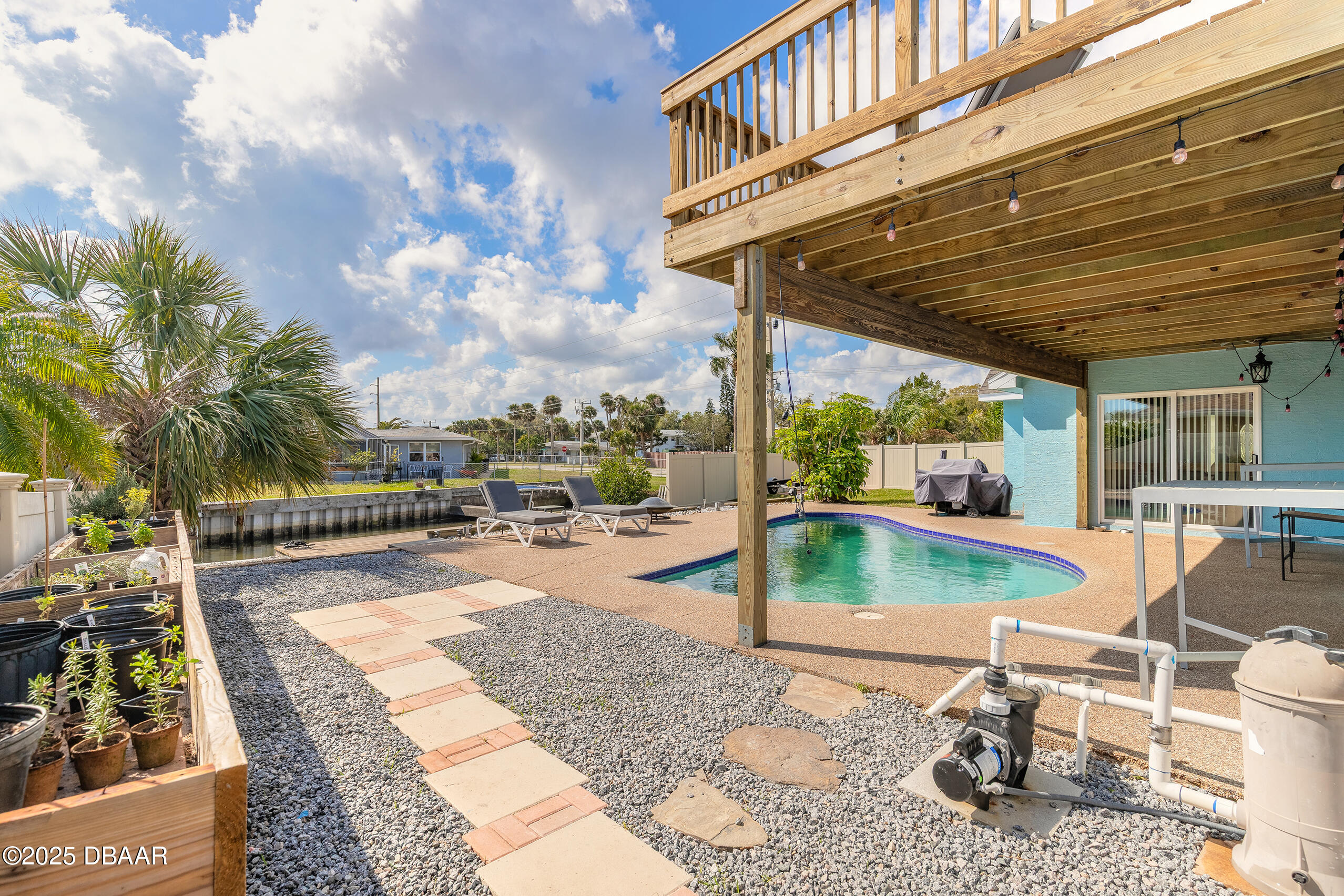151 Reef Road