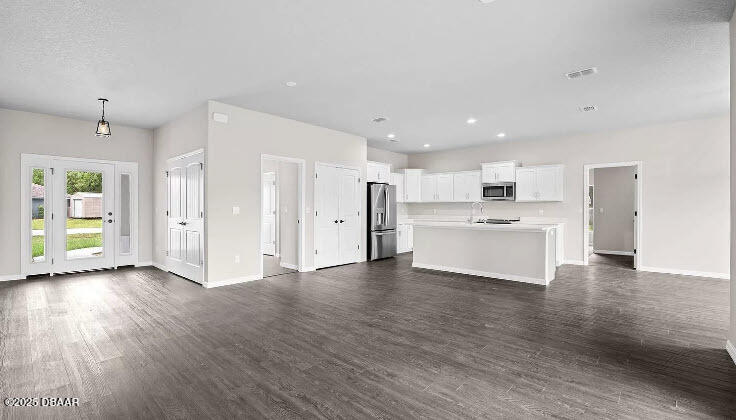 407 Palm Drive