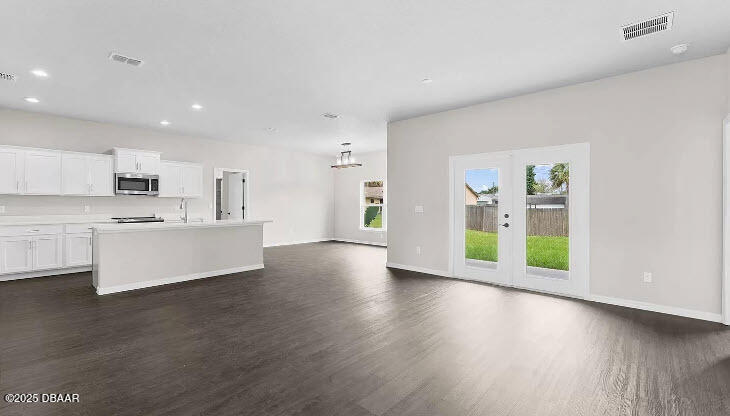 407 Palm Drive