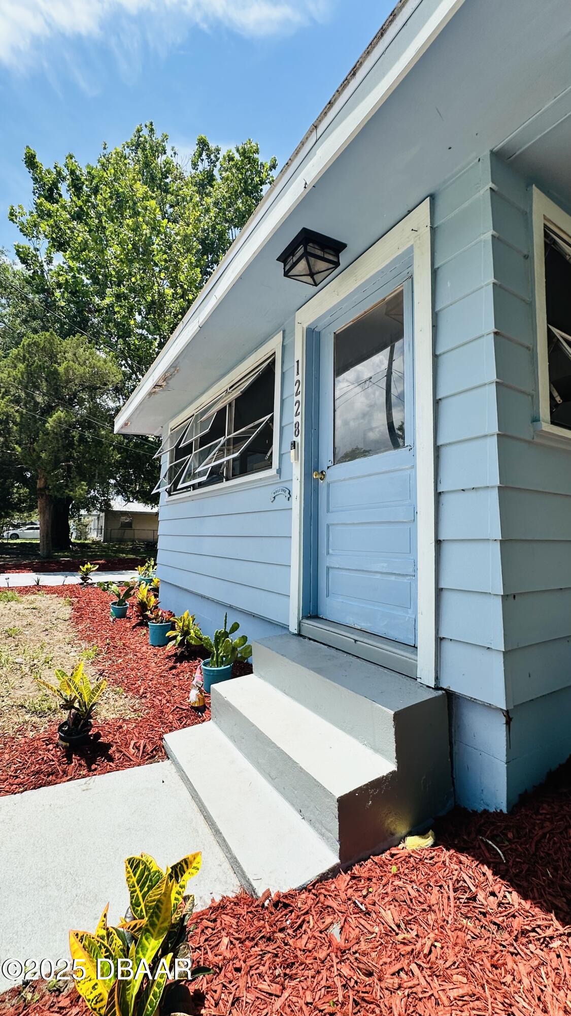 1228 Leon Lane