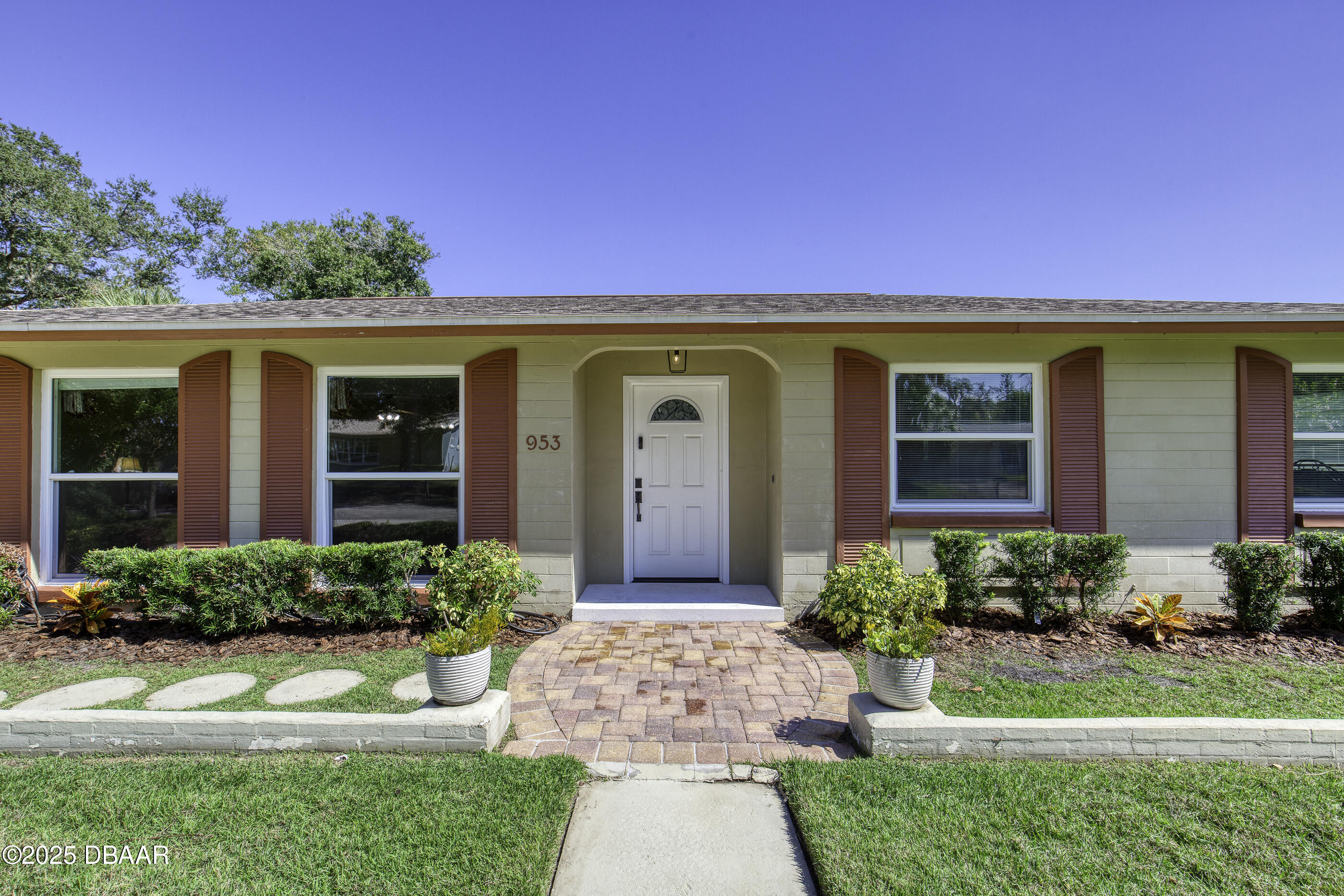 953 Parkwood Drive