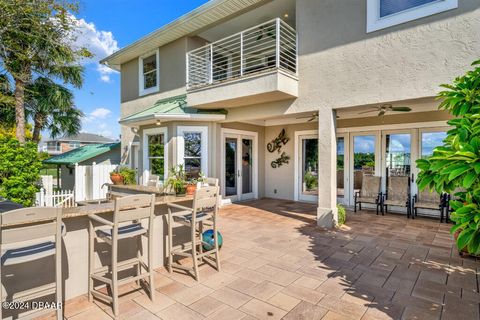 A home in New Smyrna Beach