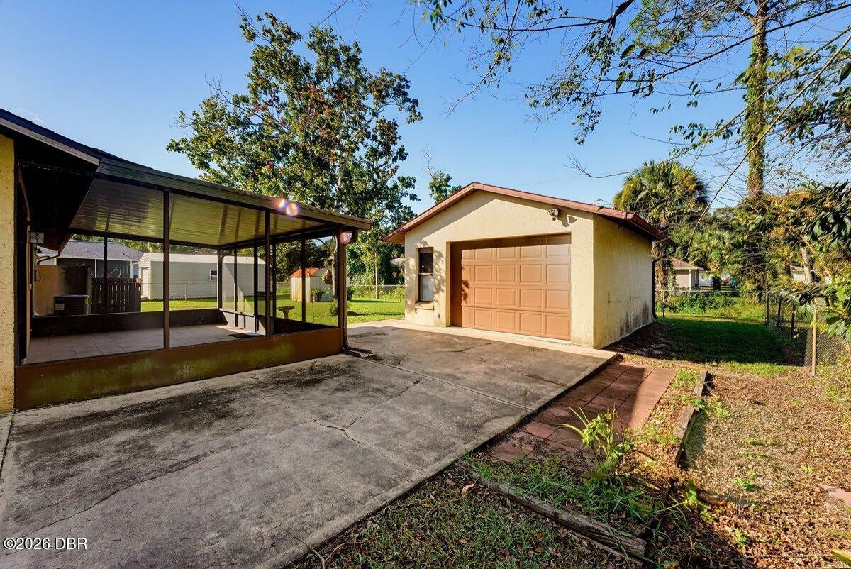 2226 Vista Palm Drive