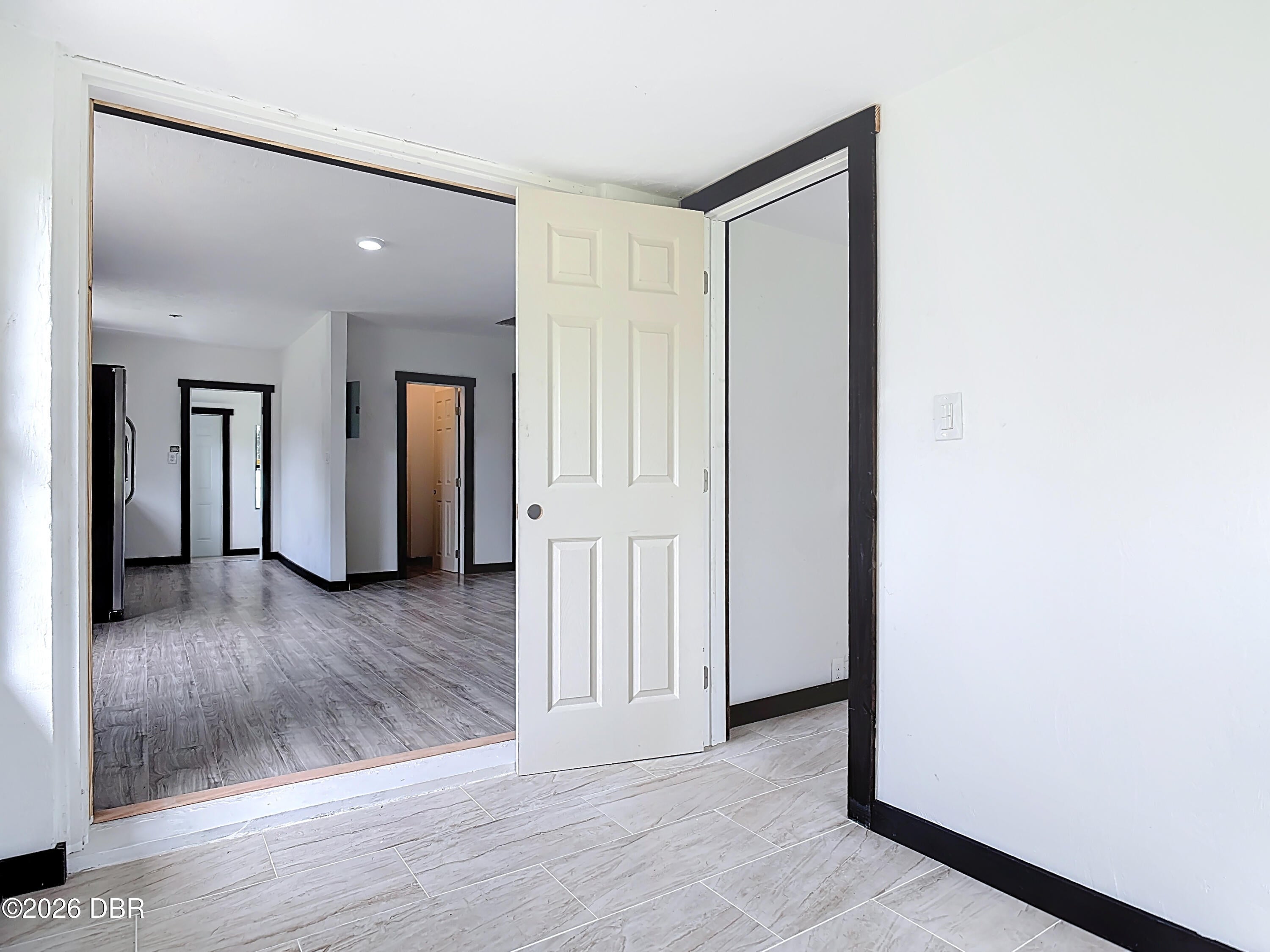 633 1/2 Elm Avenue