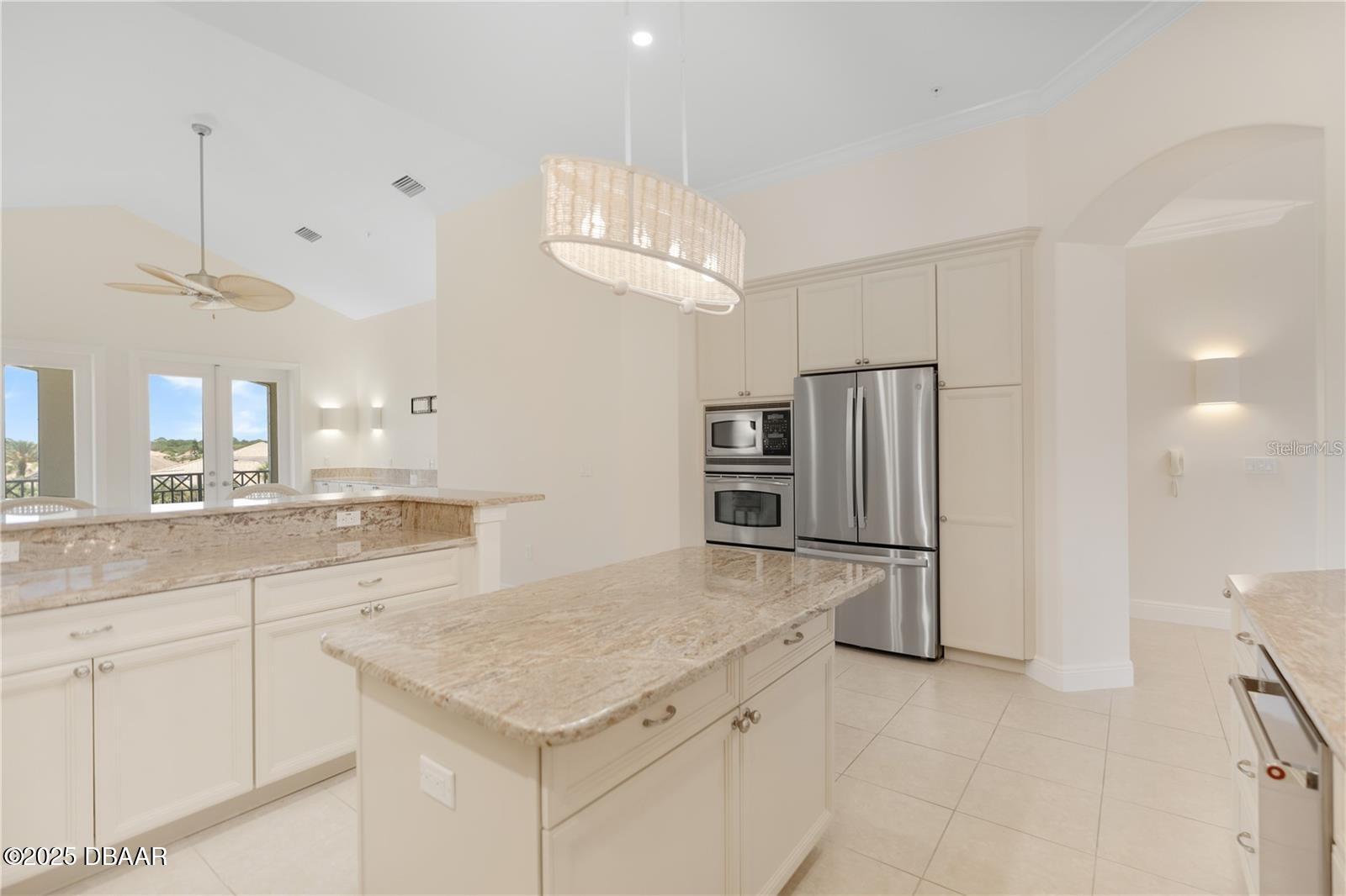 175 Ave De La Mer 303