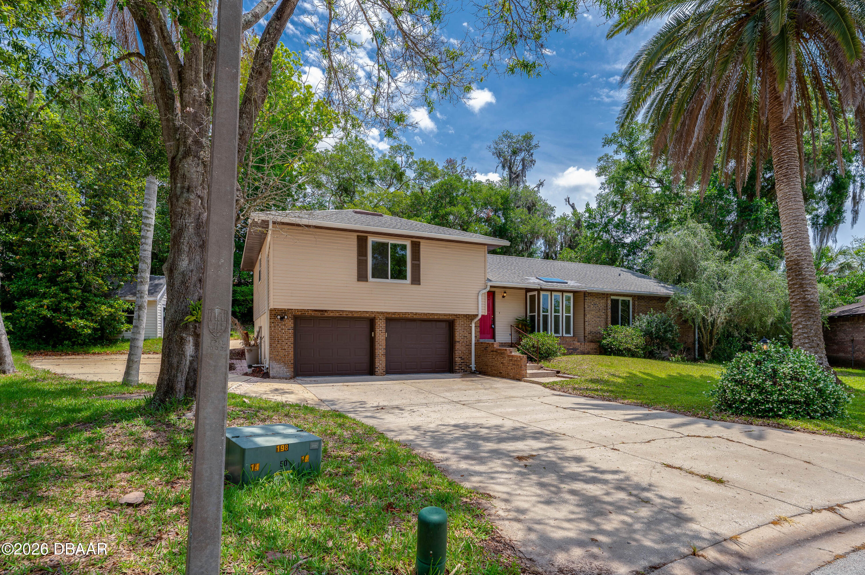 7 Waterfront Court