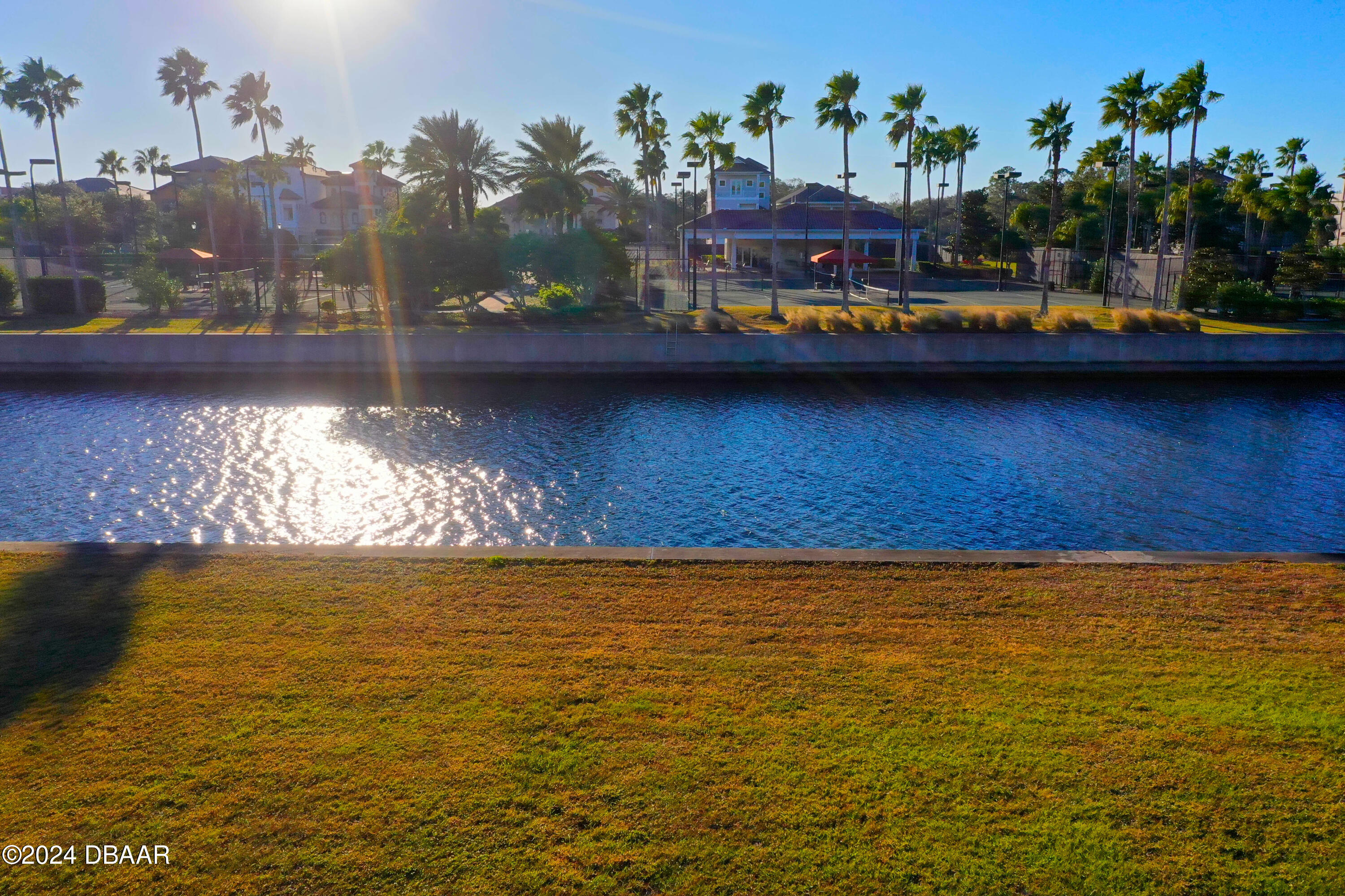 228 Harbor Village Point N
