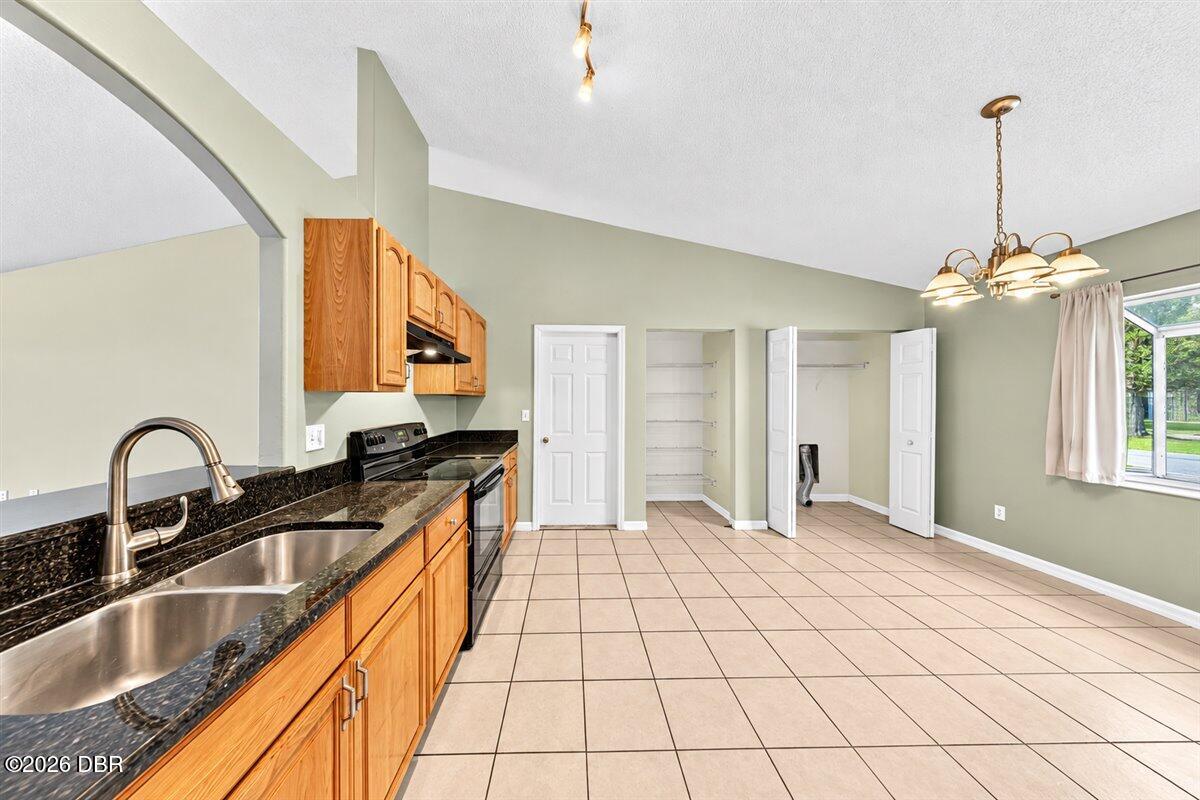 3043 Yule Tree Drive