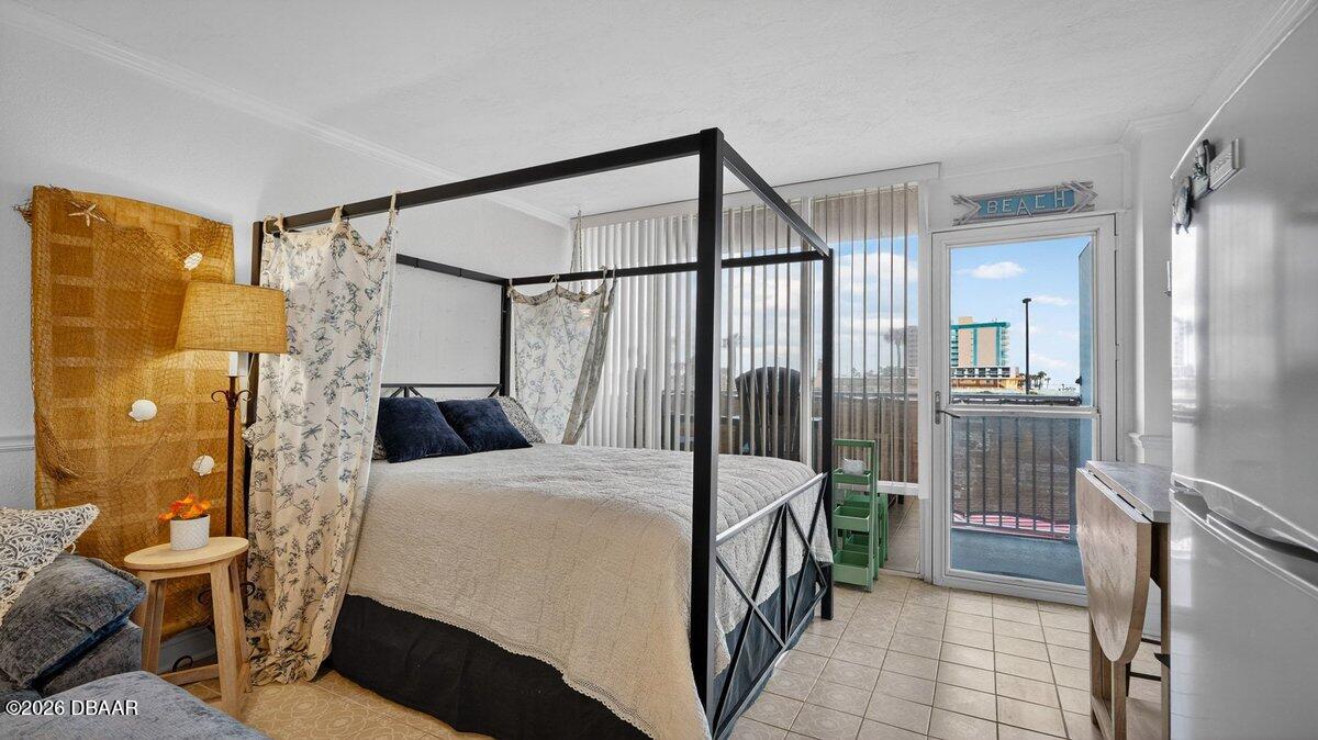 2043 S Atlantic Avenue