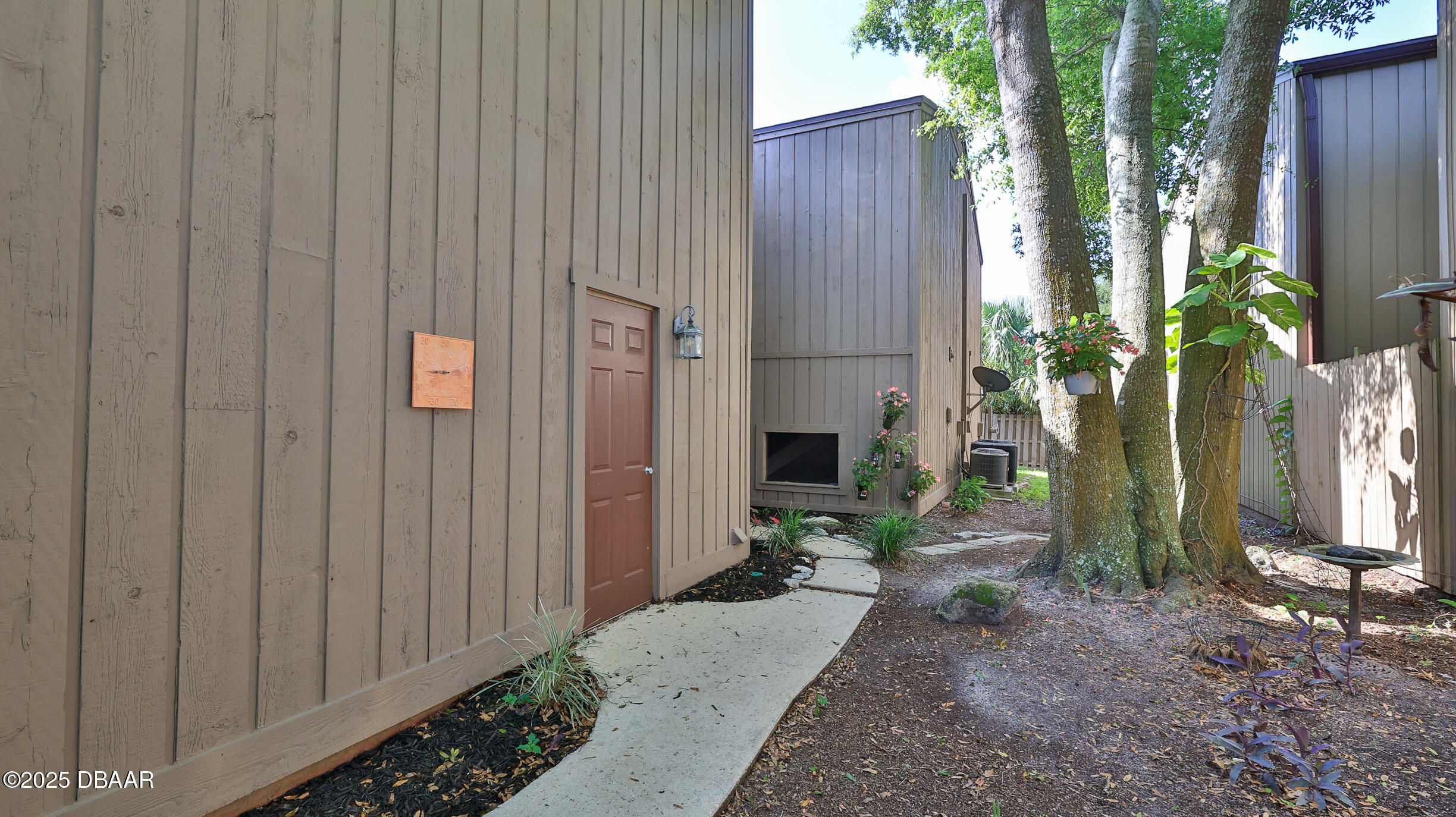 8 Fox Run Trail