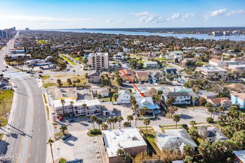 A home in Daytona Beach