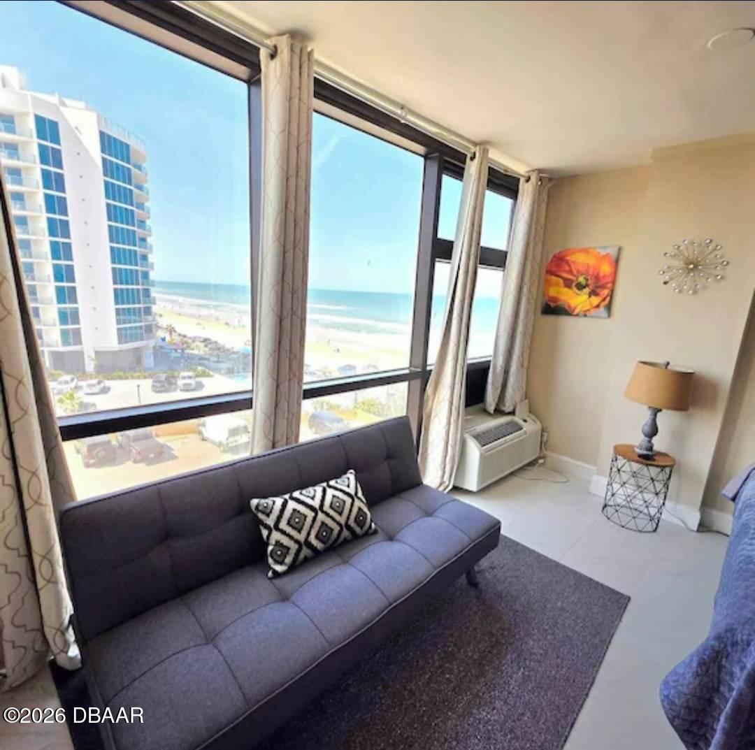 1909 S Atlantic Avenue