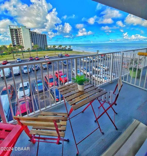 A home in Daytona Beach