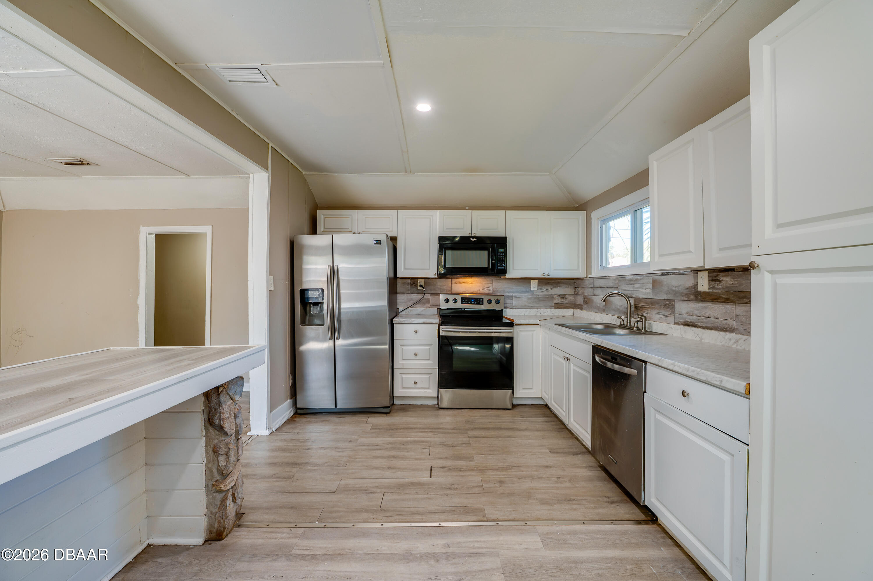 1861 Golfview Boulevard