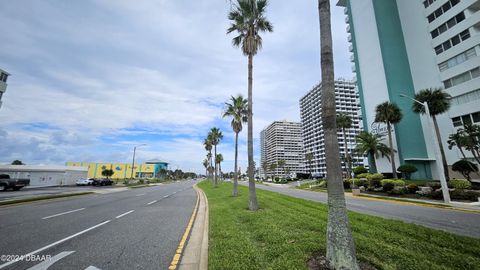 A home in Daytona Beach